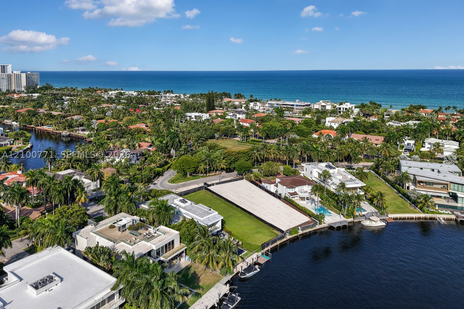 476 N Parkway Pkwy Golden Beach, FL 33160