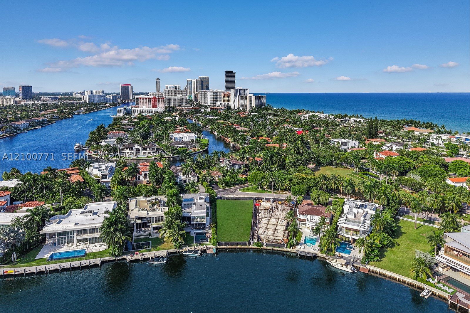 476 N Parkway Pkwy Golden Beach, FL 33160