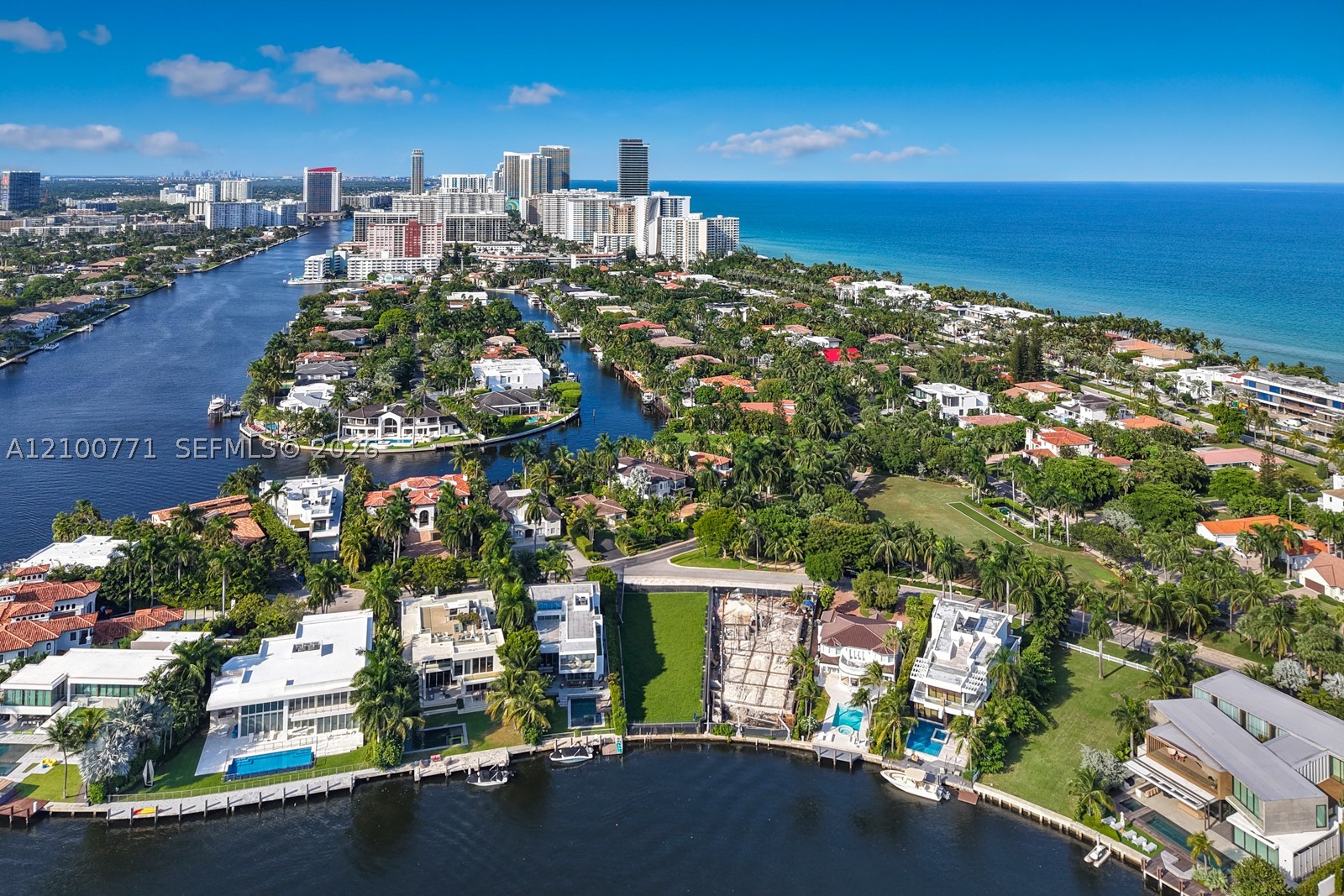 476 N Parkway Pkwy Golden Beach, FL 33160