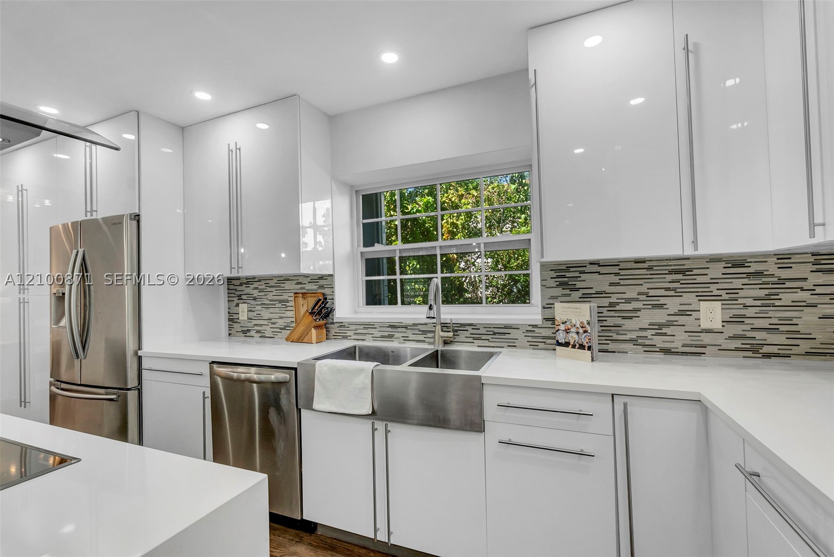 8810 Garland Ave Surfside, FL 33154