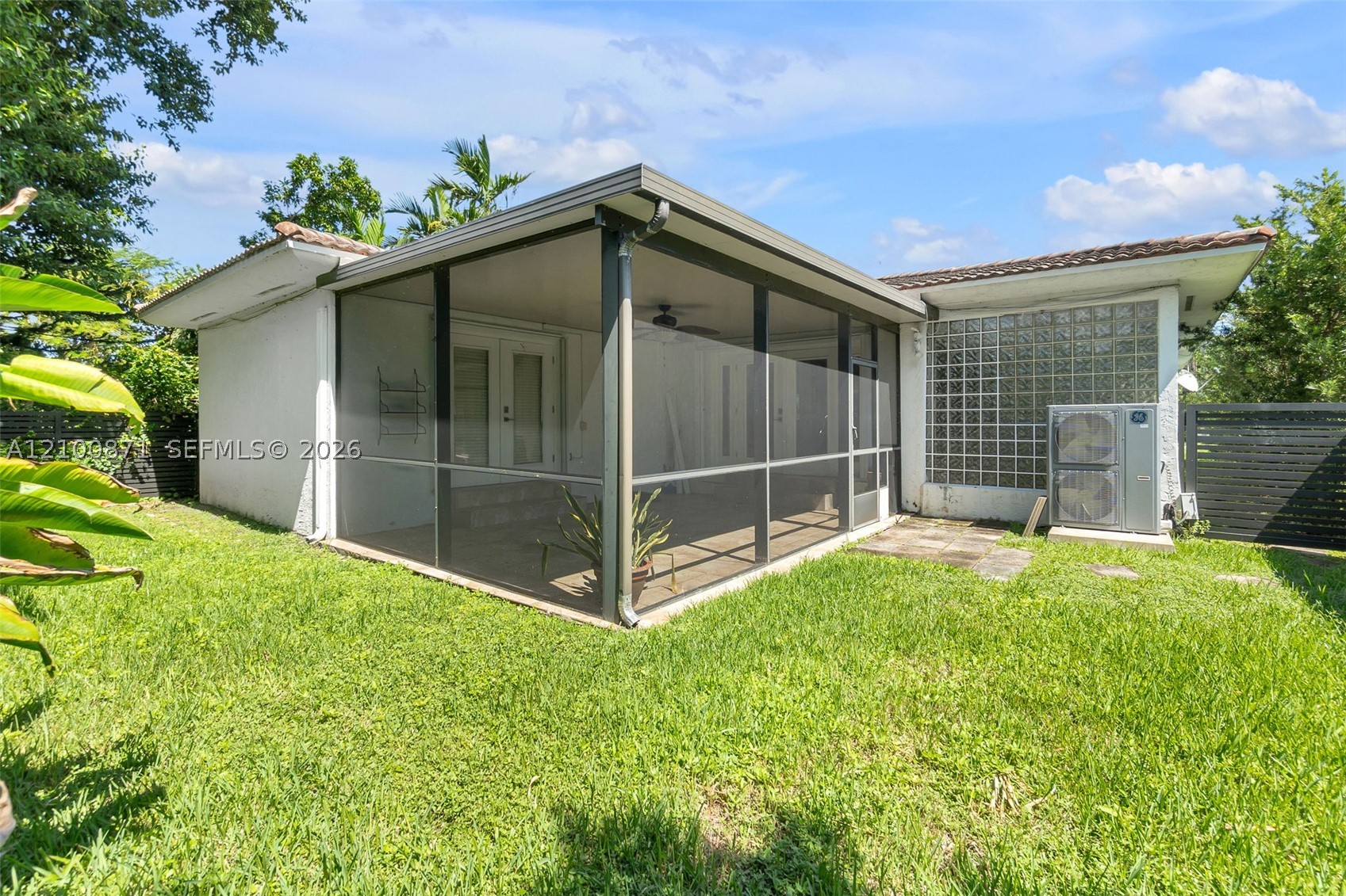 8810 Garland Ave Surfside, FL 33154