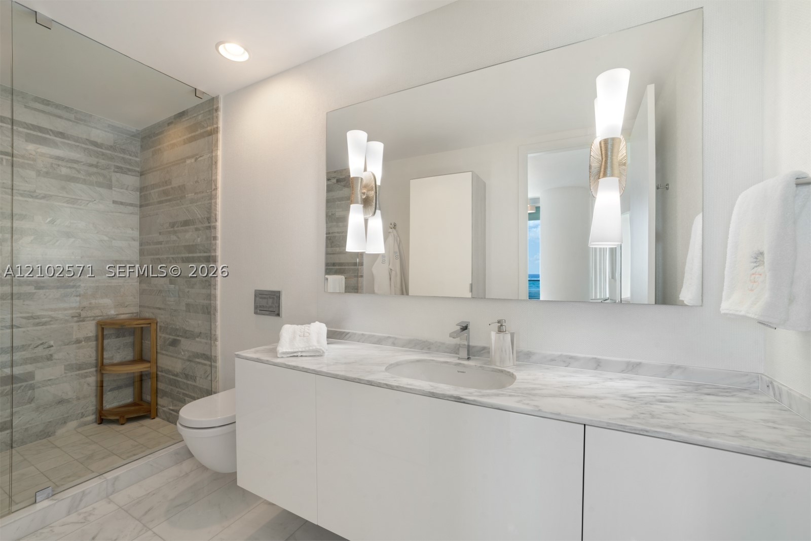 10201 Collins Ave #502 Bal Harbour, FL 33154