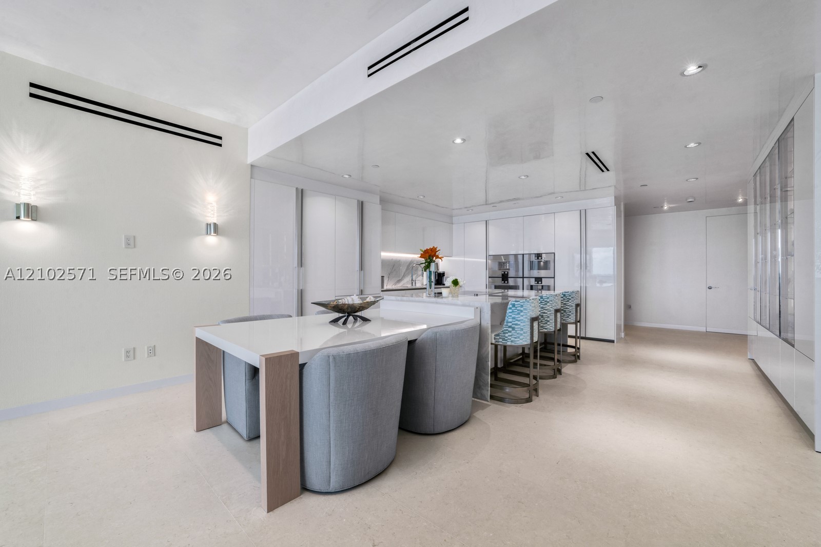 10201 Collins Ave #502 Bal Harbour, FL 33154