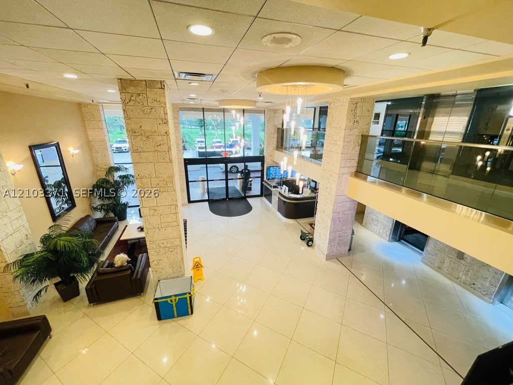 image Winston Towers 70028