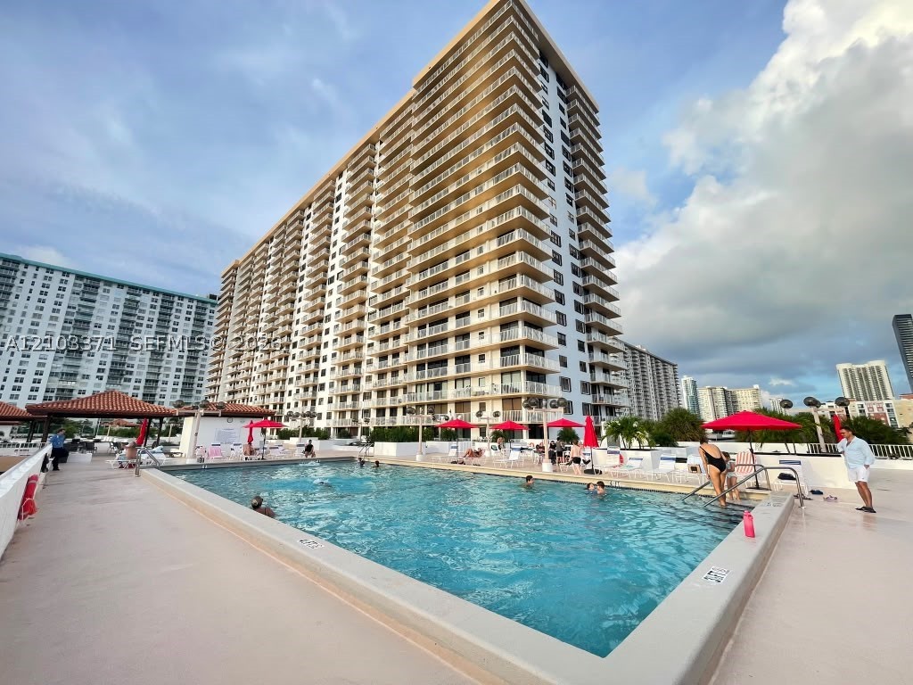 image Winston Towers 70031