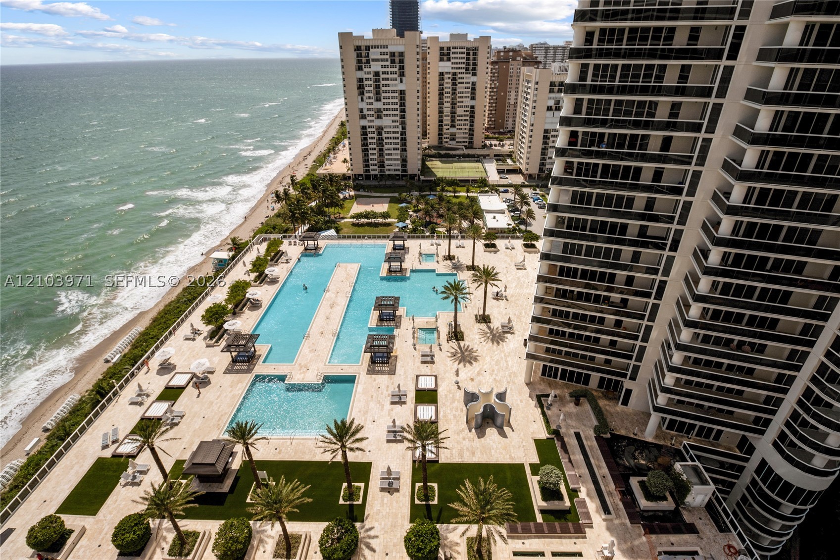 image Beach Club 218