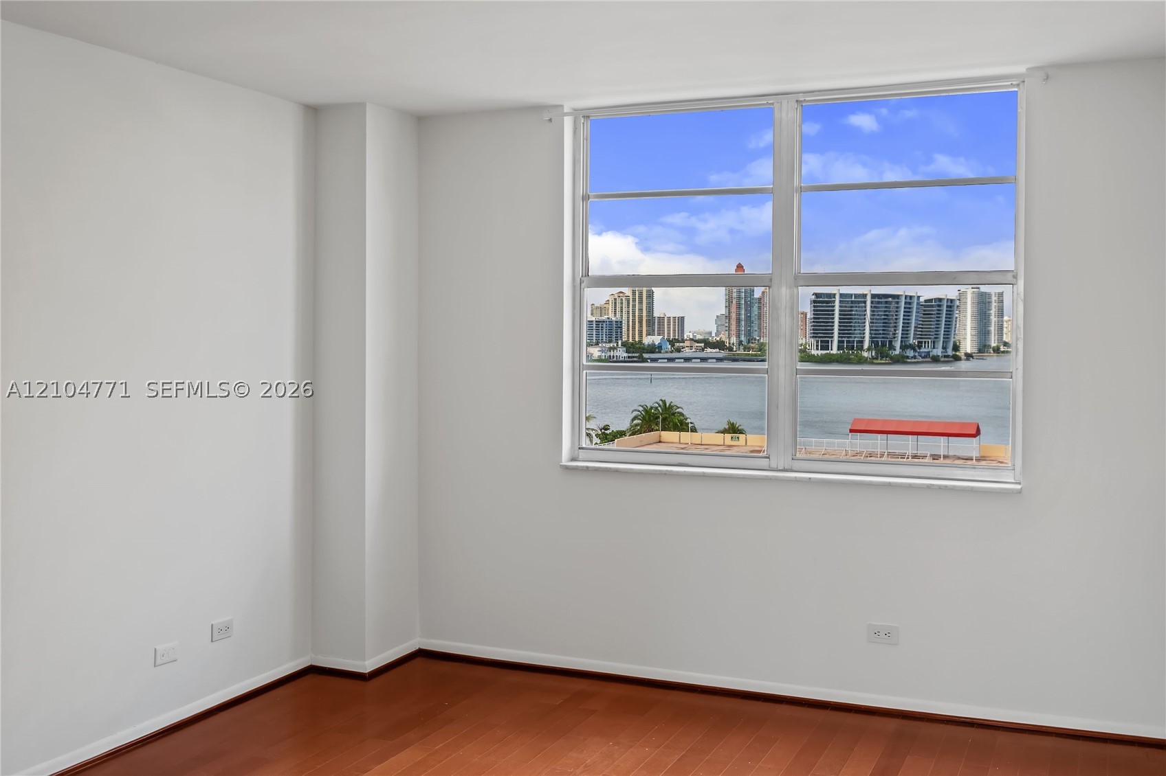 image Winston Towers 1007