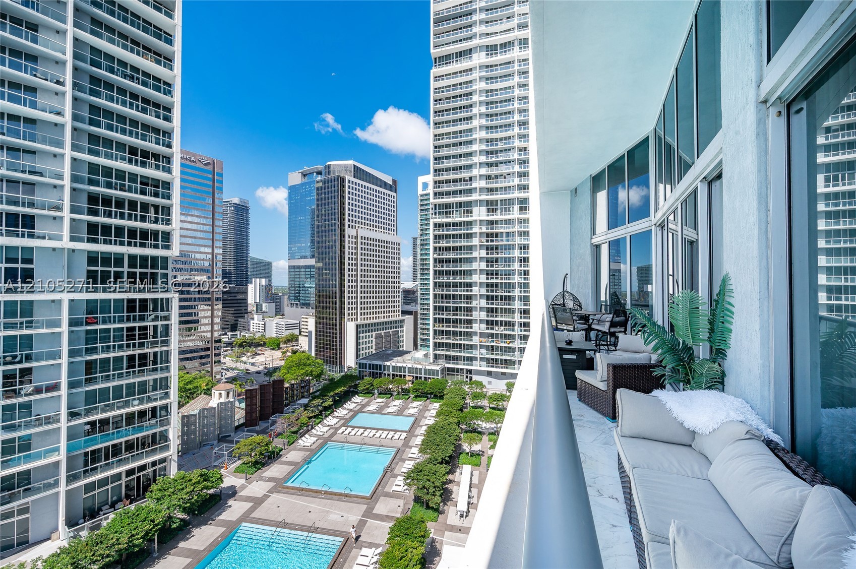 image Icon Brickell I11