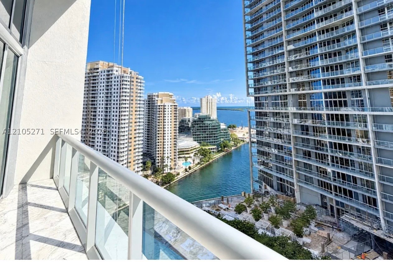image Icon Brickell I17