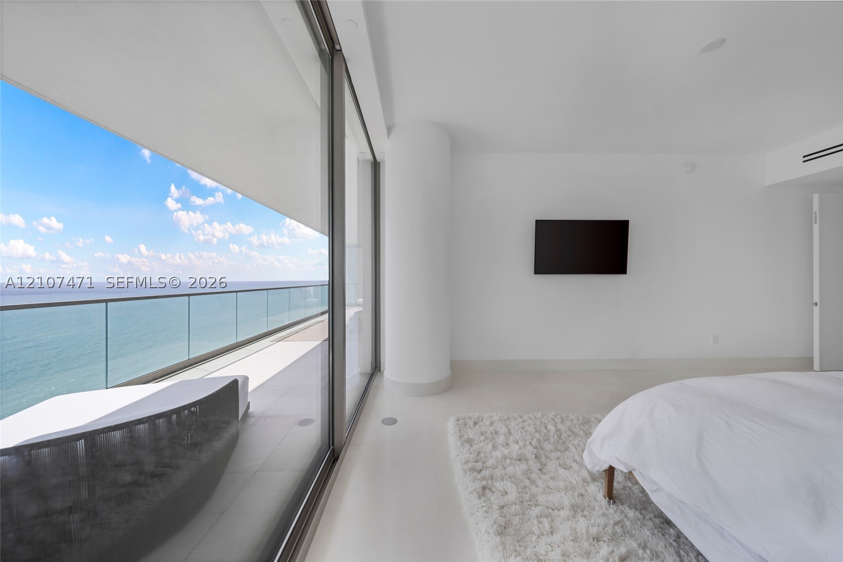 10201 Collins Ave #2506 Bal Harbour, FL 33154