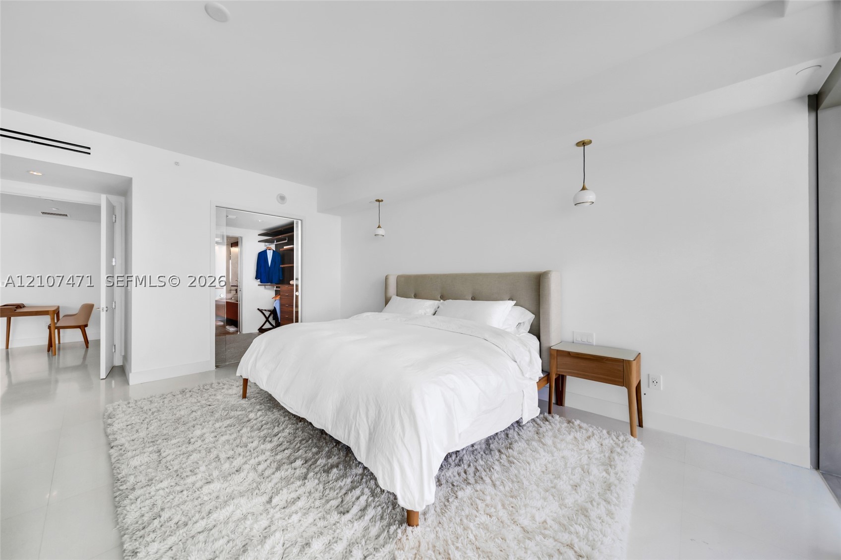 10201 Collins Ave #2506 Bal Harbour, FL 33154