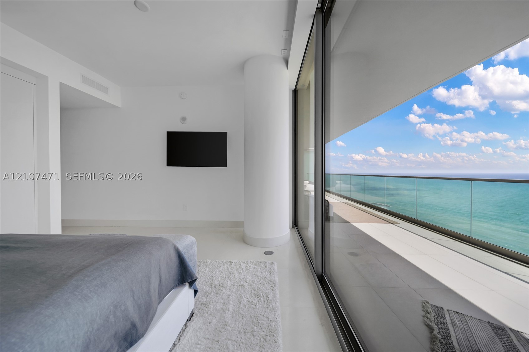 10201 Collins Ave #2506 Bal Harbour, FL 33154