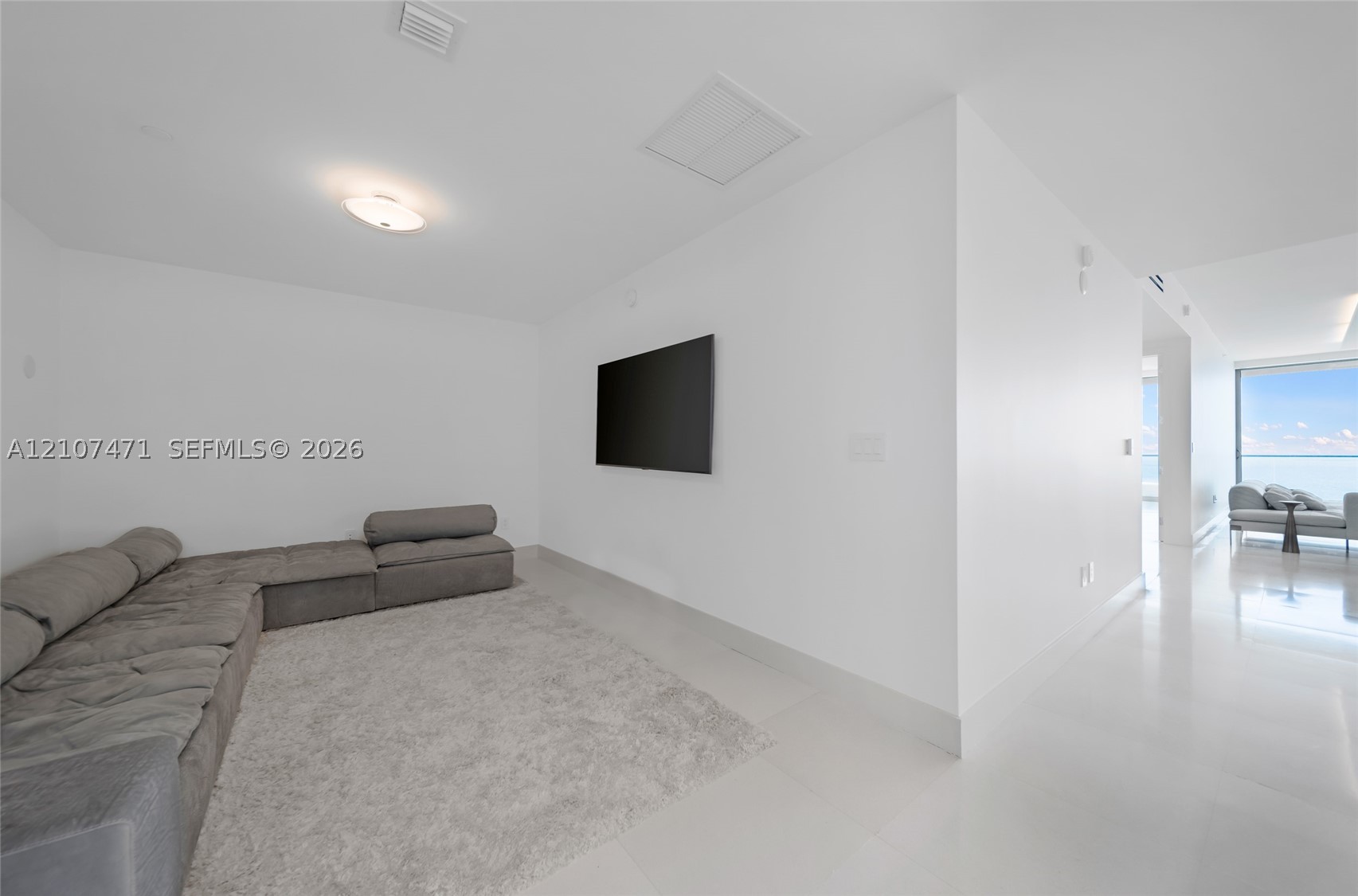 10201 Collins Ave #2506 Bal Harbour, FL 33154