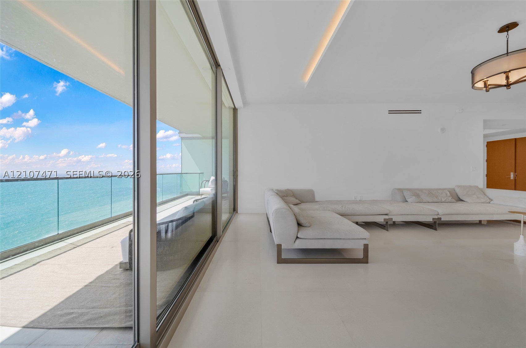 10201 Collins Ave #2506 Bal Harbour, FL 33154