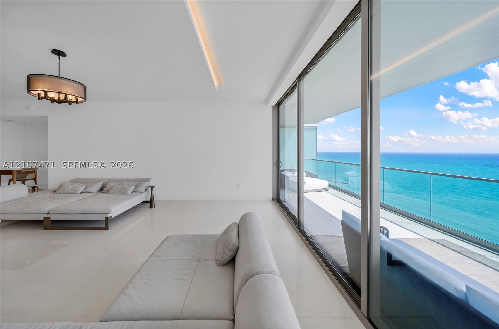 10201 Collins Ave #2506 Bal Harbour, FL 33154