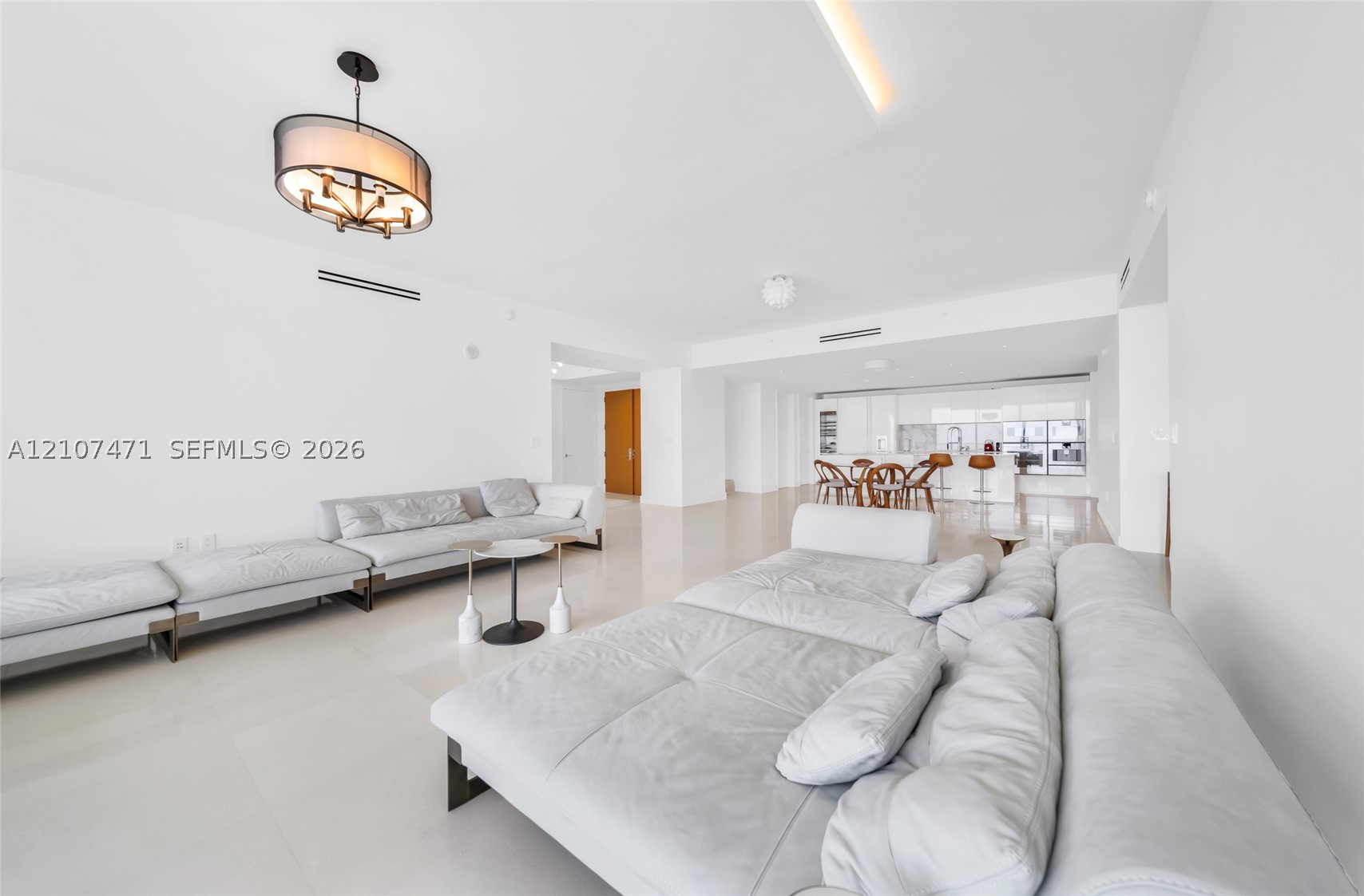 10201 Collins Ave #2506 Bal Harbour, FL 33154
