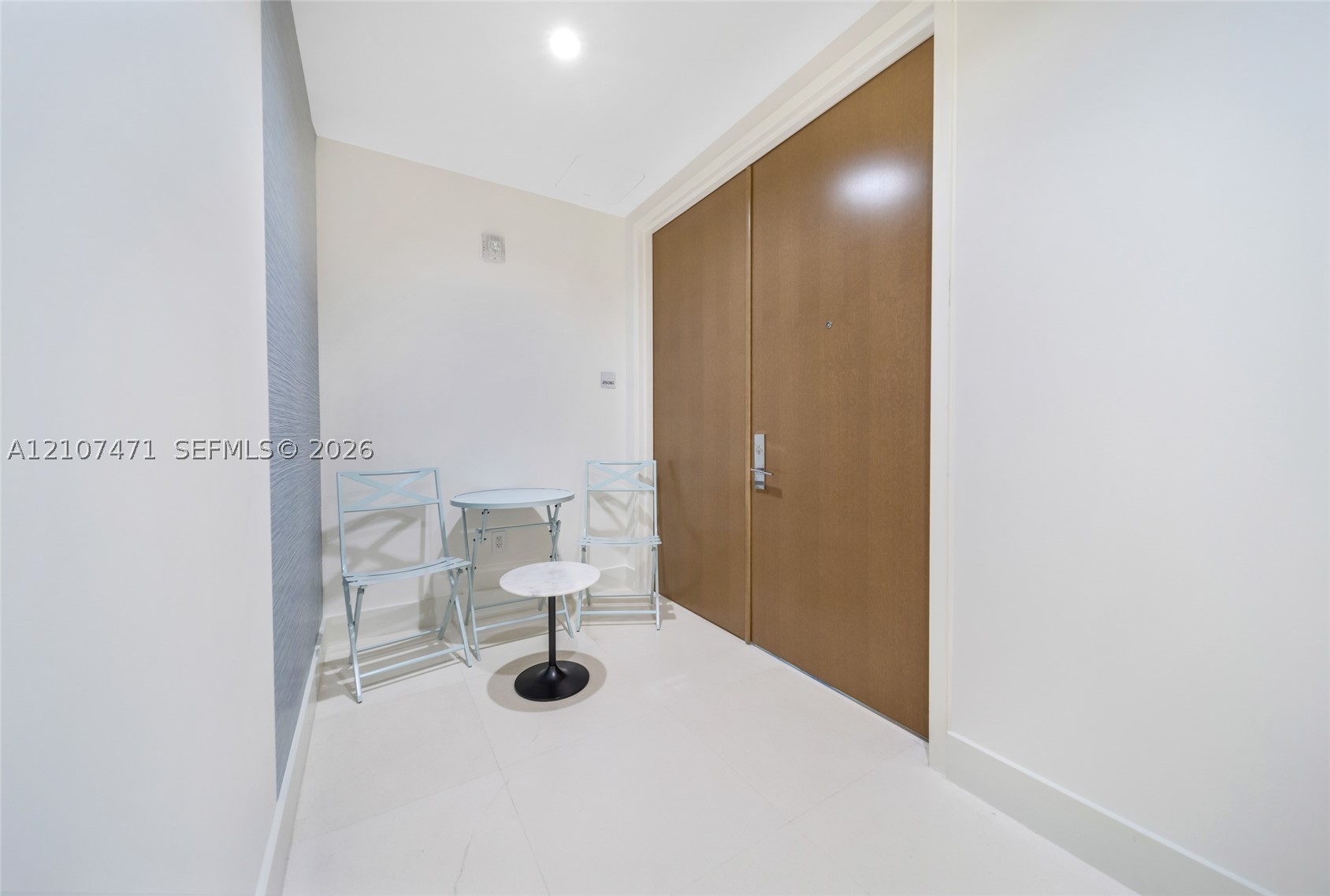 10201 Collins Ave #2506 Bal Harbour, FL 33154