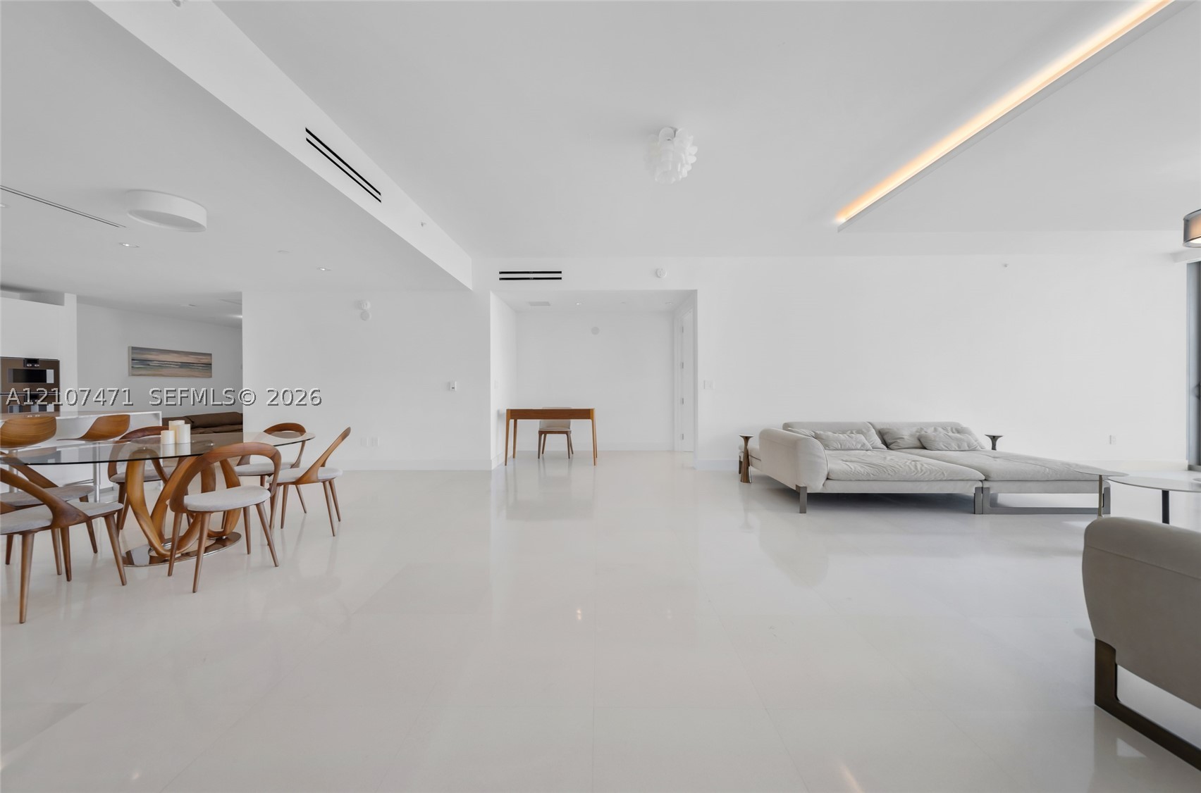 10201 Collins Ave #2506 Bal Harbour, FL 33154