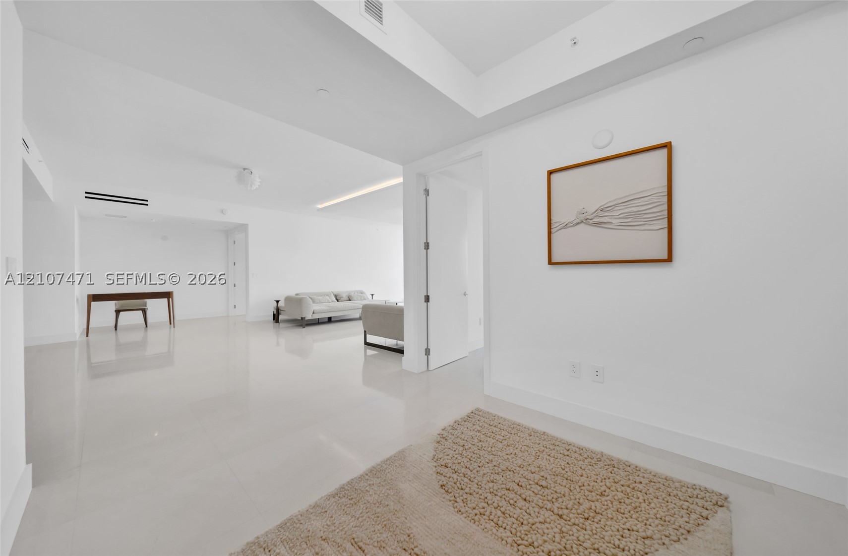 10201 Collins Ave #2506 Bal Harbour, FL 33154