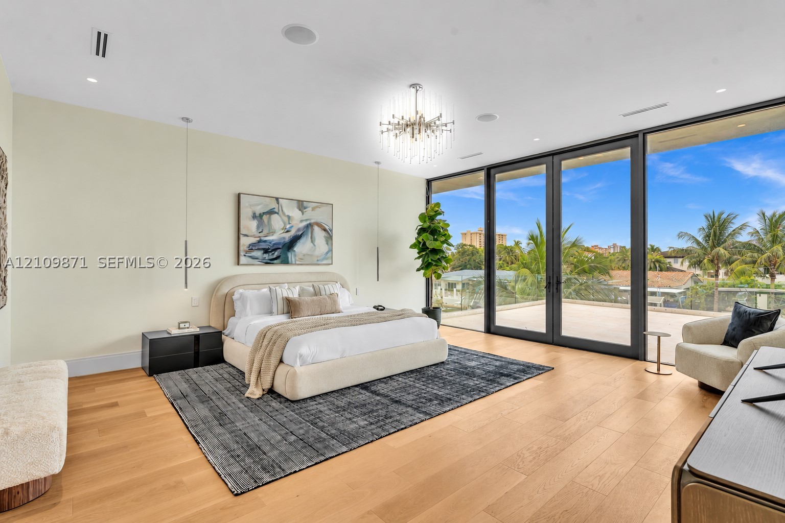 13045 Coronado Ter North Miami, FL 33181