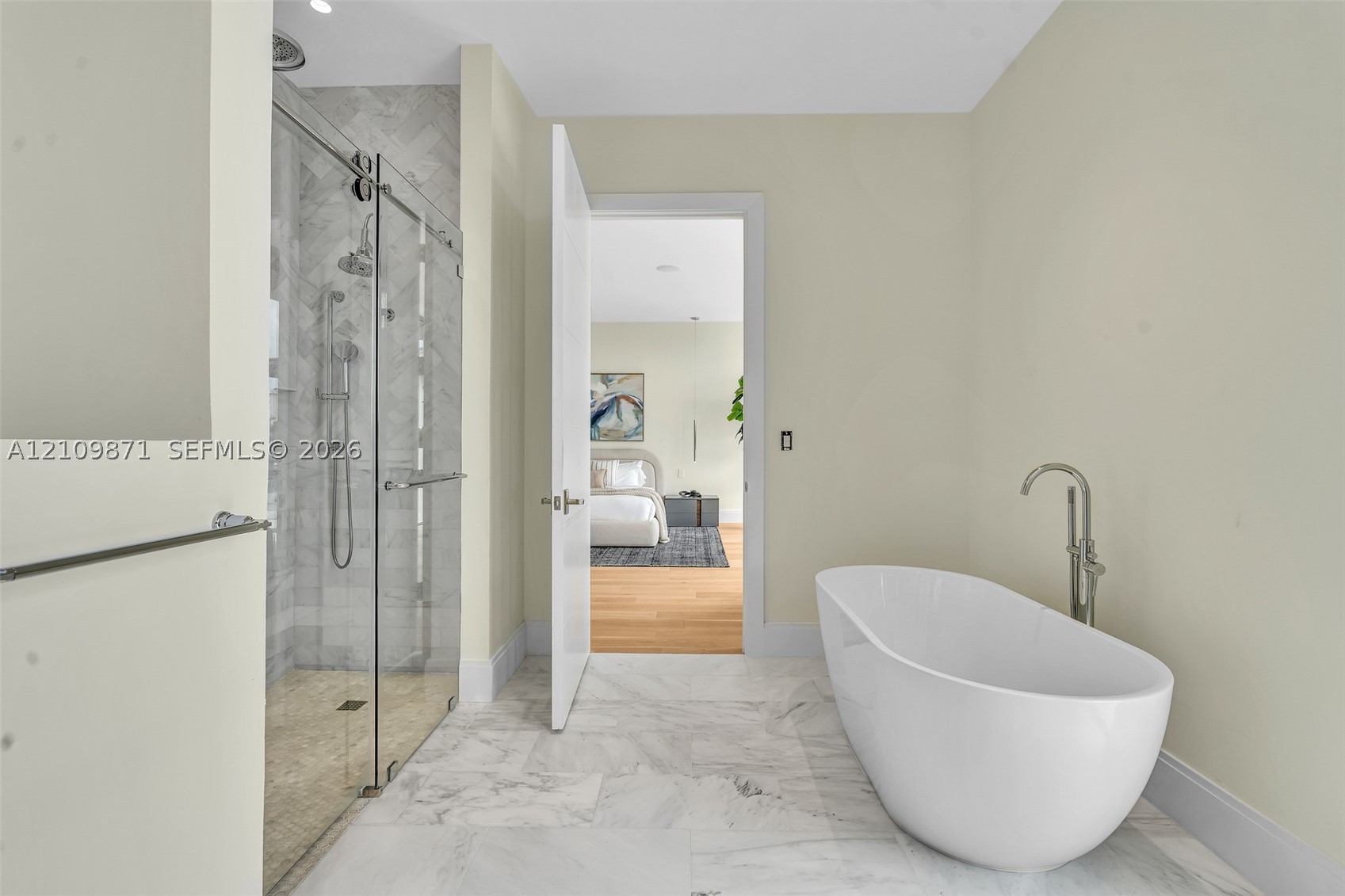 13045 Coronado Ter North Miami, FL 33181