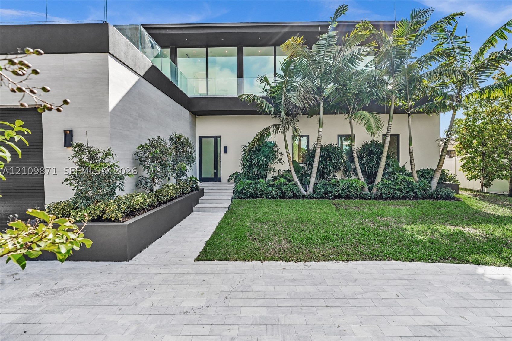 13045 Coronado Ter North Miami, FL 33181
