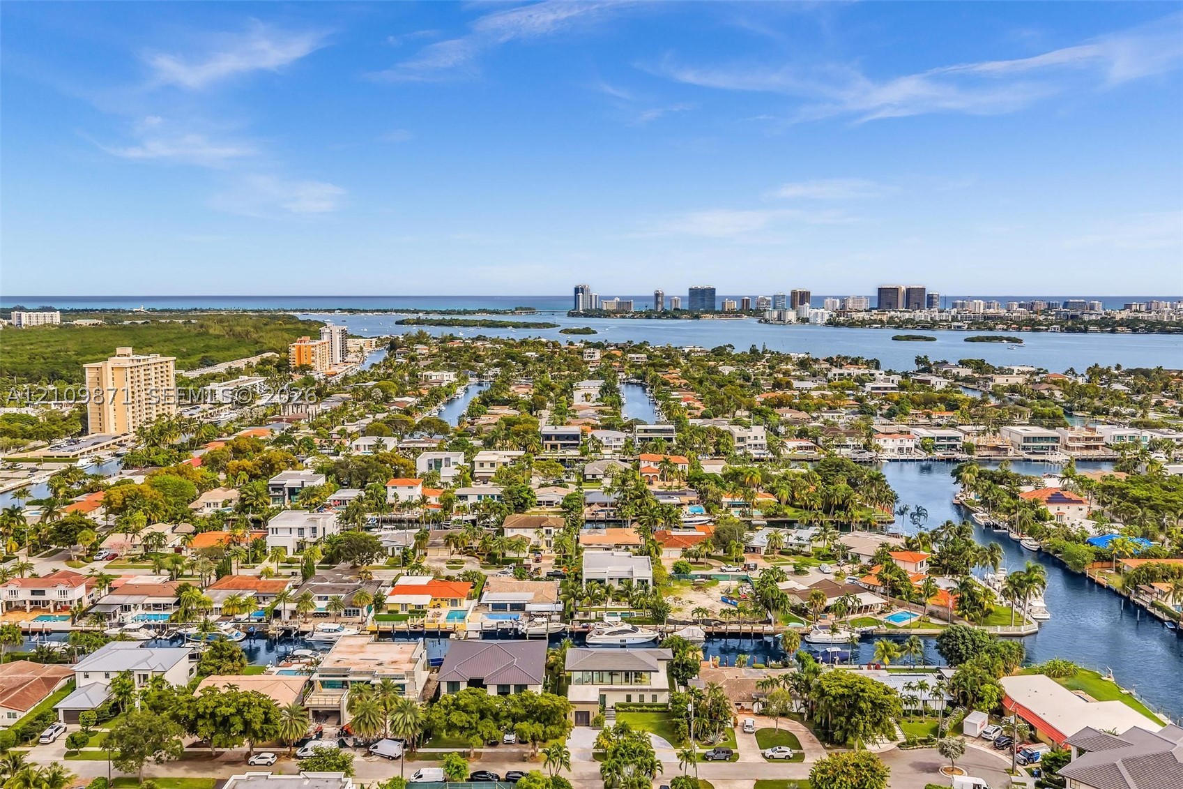 13045 Coronado Ter North Miami, FL 33181