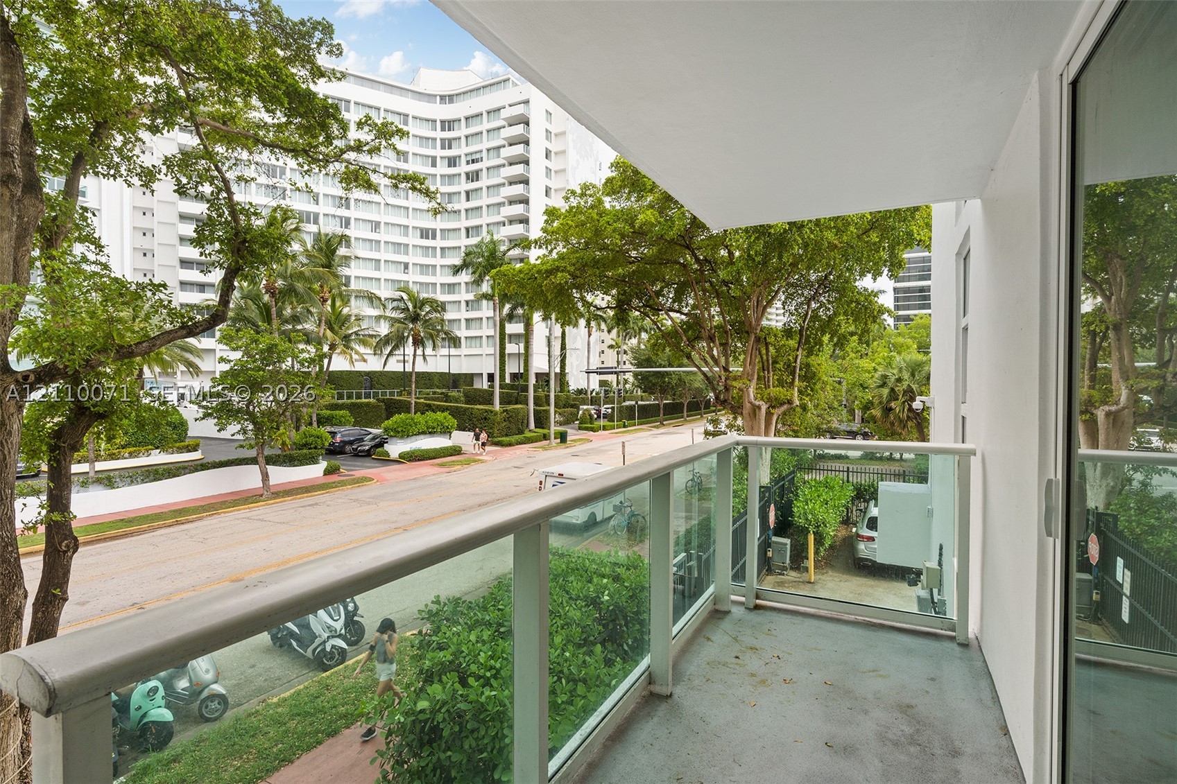 1035 West Ave #201