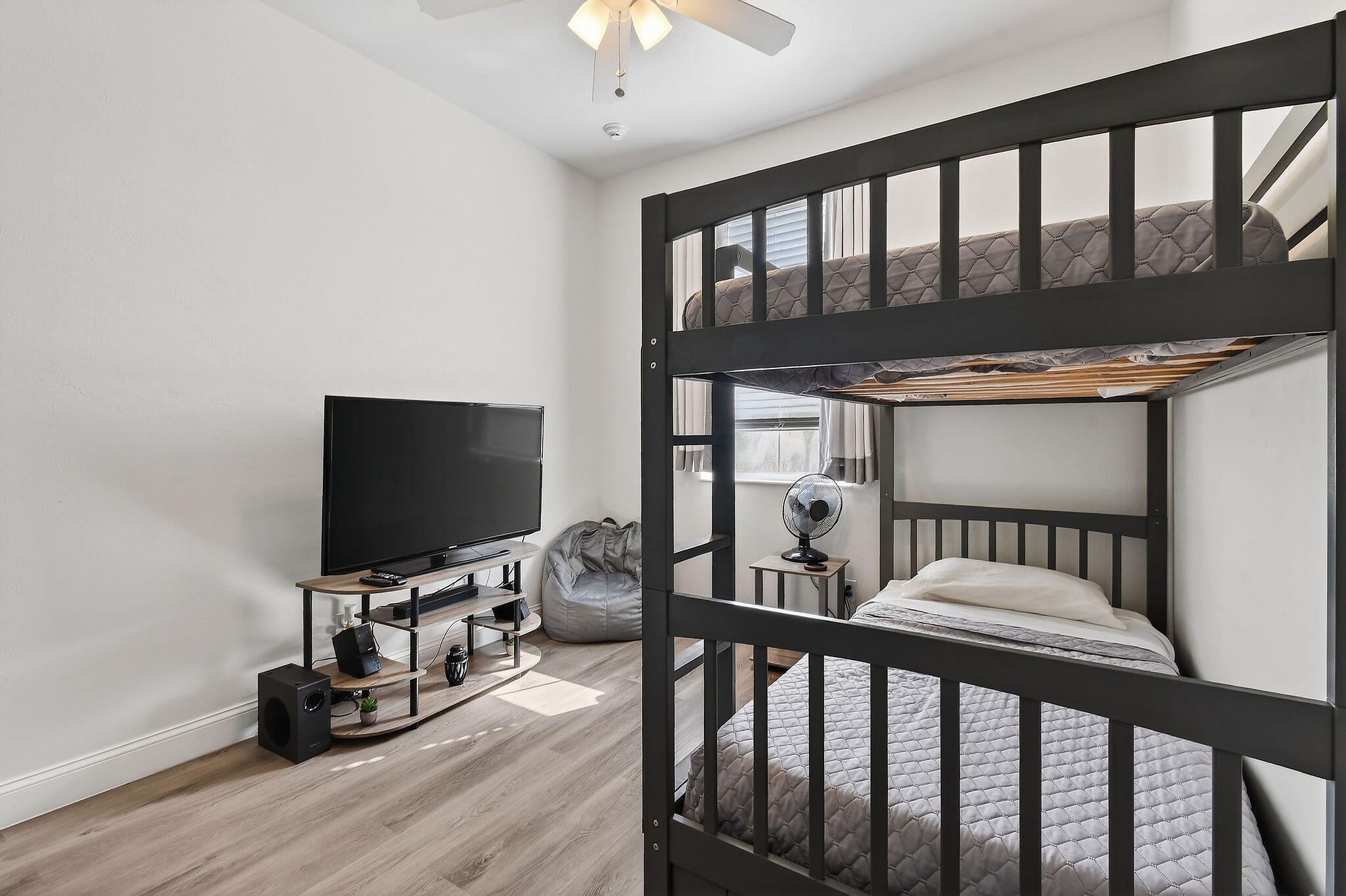 3241 Hemingway Jupiter, FL 33458