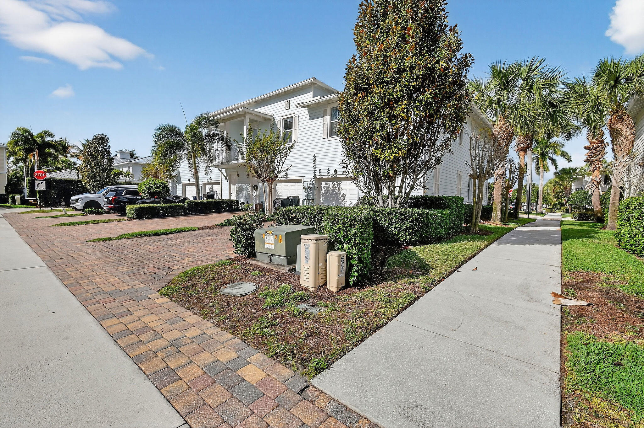 3241 Hemingway Jupiter, FL 33458