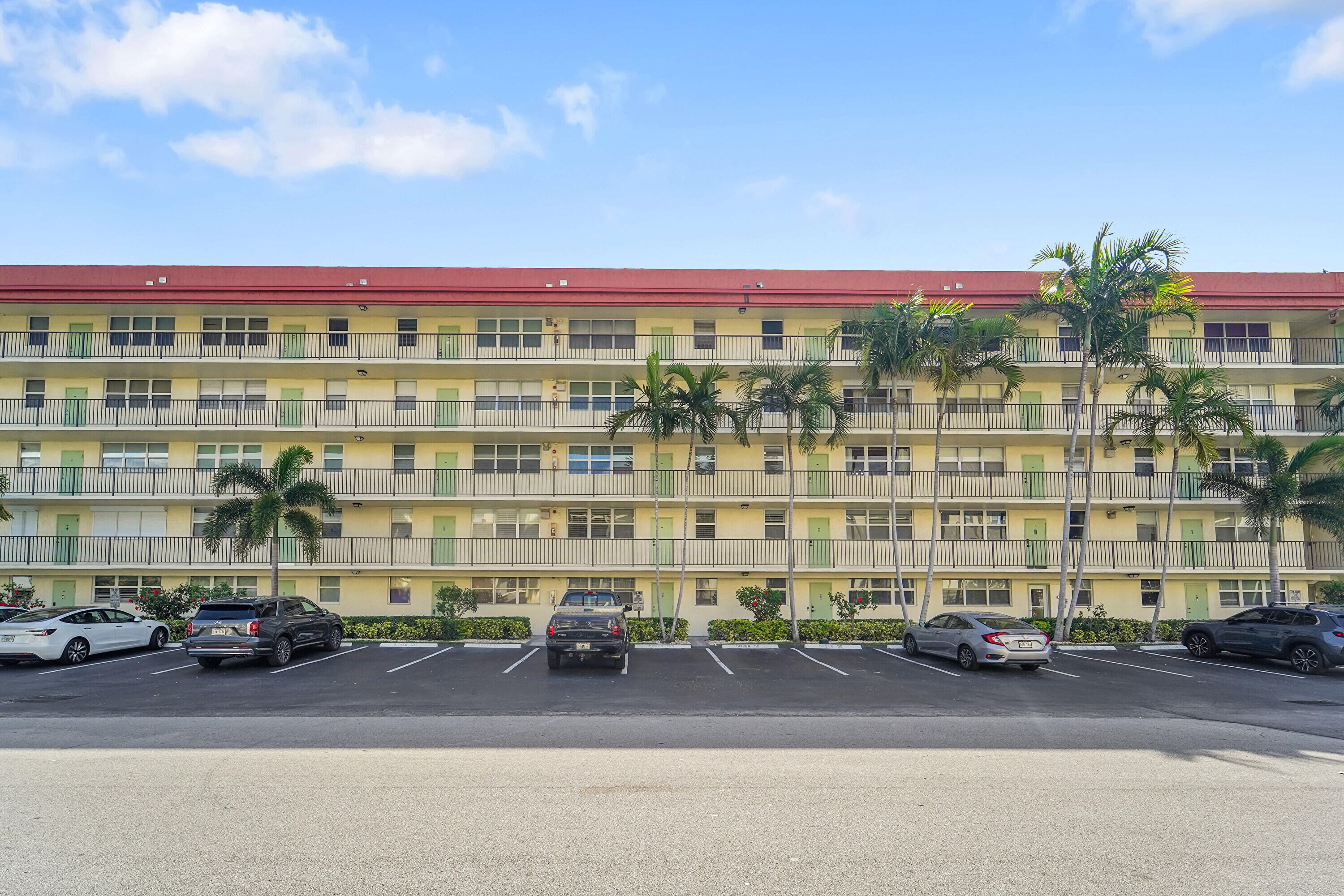 5300 NE 24th #525 Fort Lauderdale, FL 33308