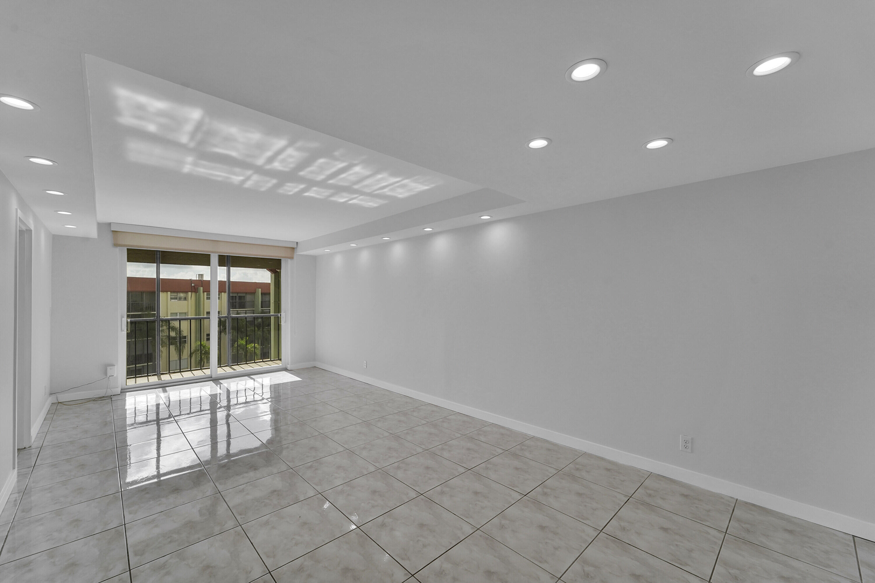 5300 NE 24th #525 Fort Lauderdale, FL 33308