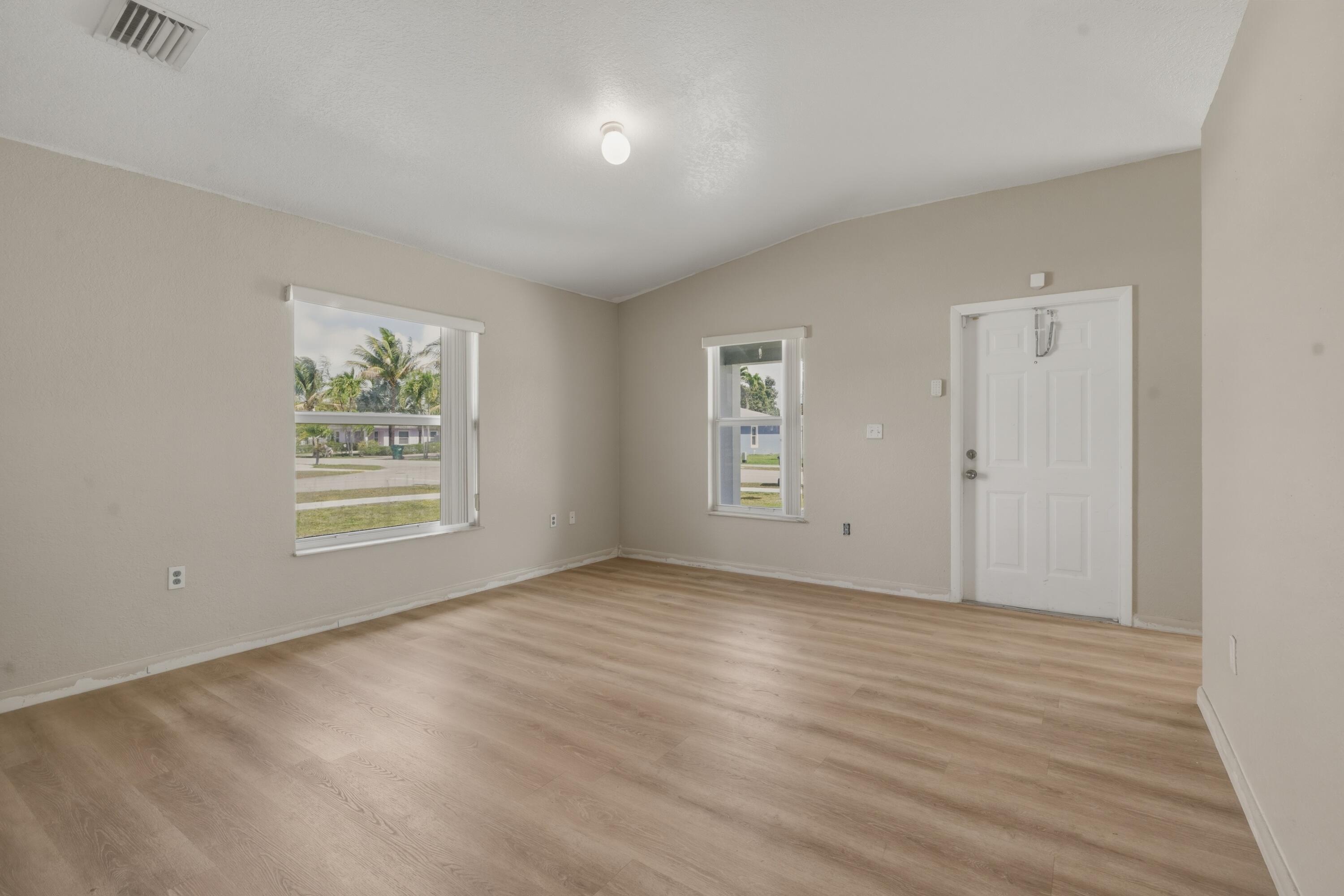 20402 SW 119th Miami, FL 33177