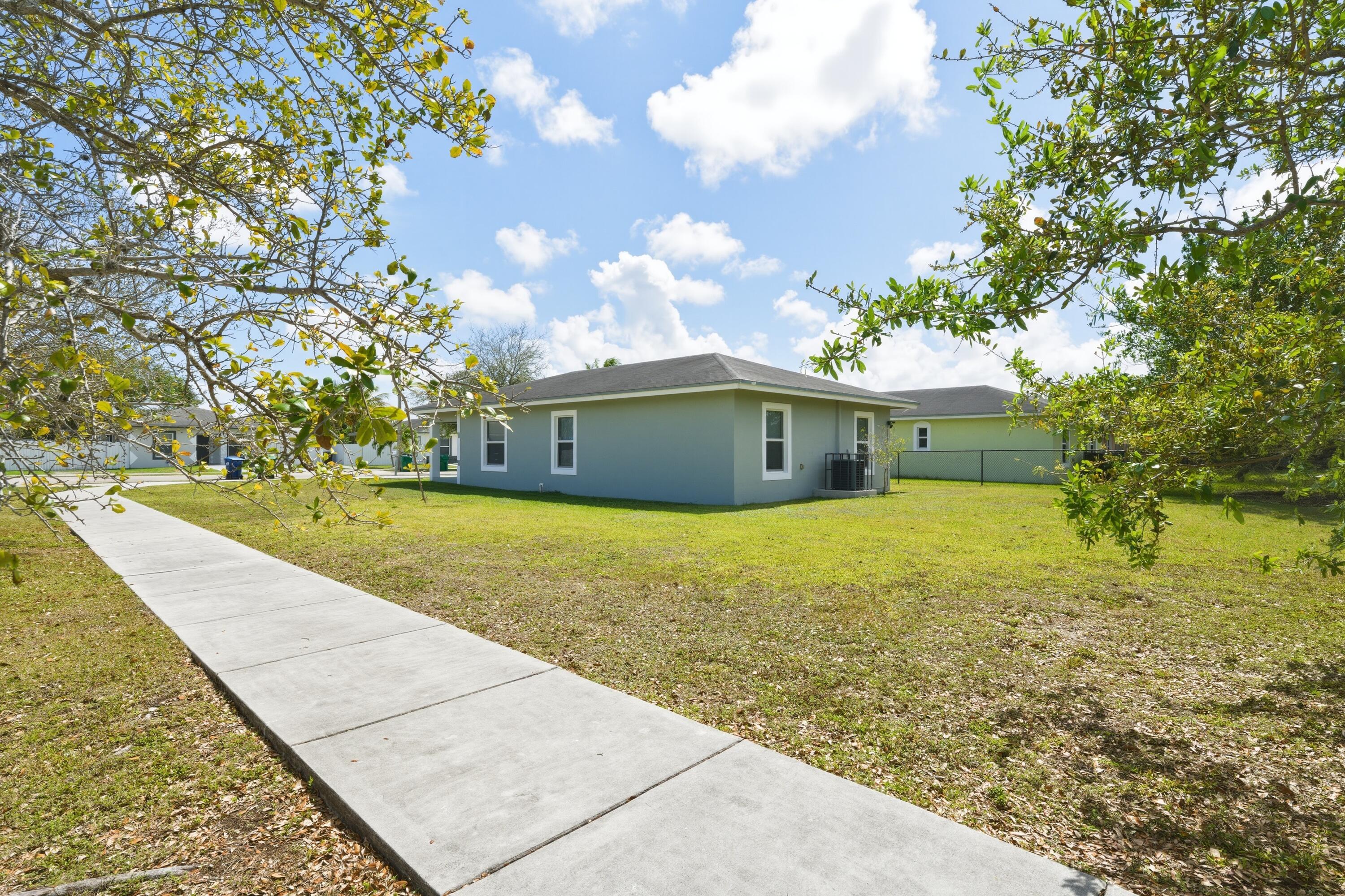 20402 SW 119th Miami, FL 33177