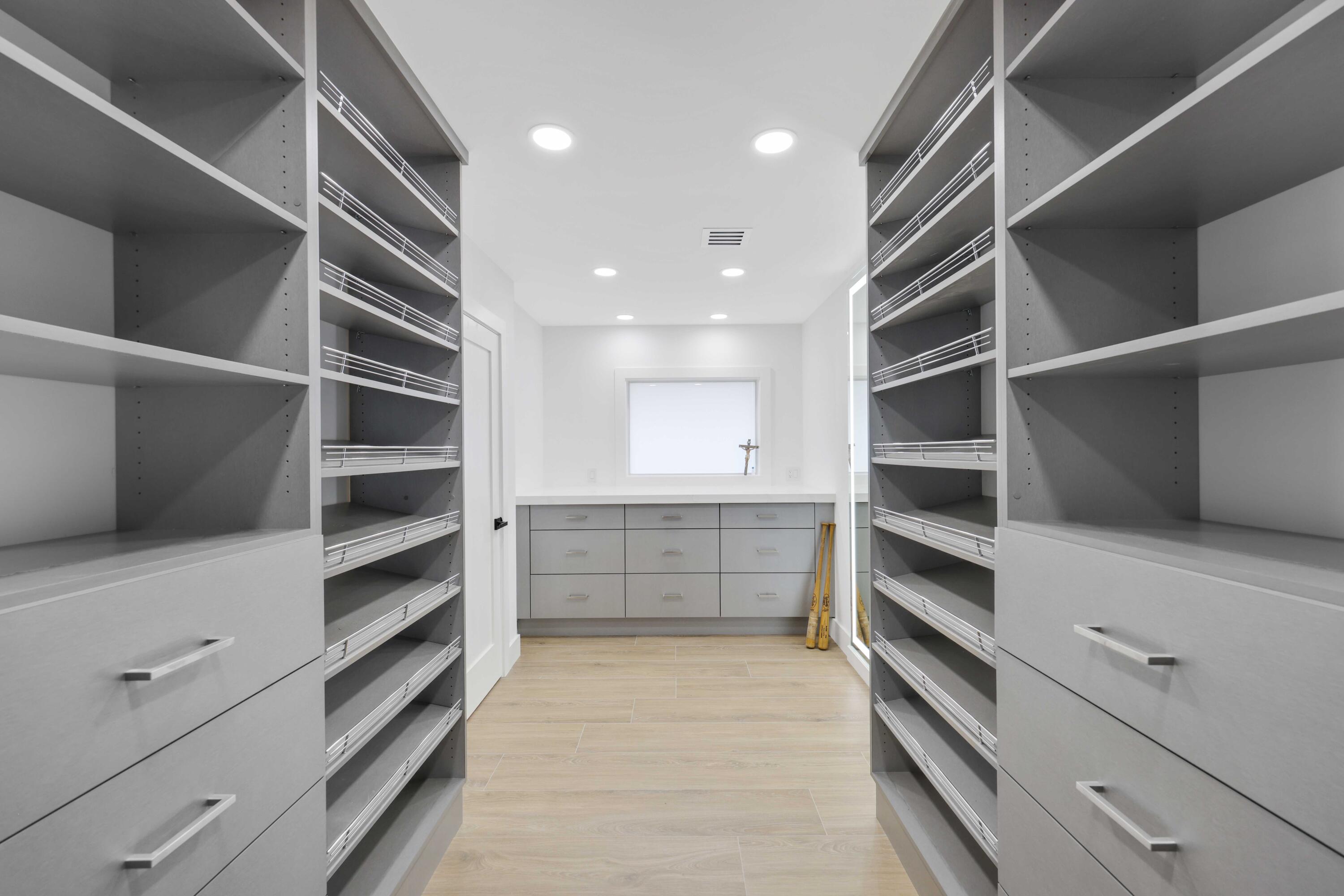 1102 Island Delray Beach, FL 33483