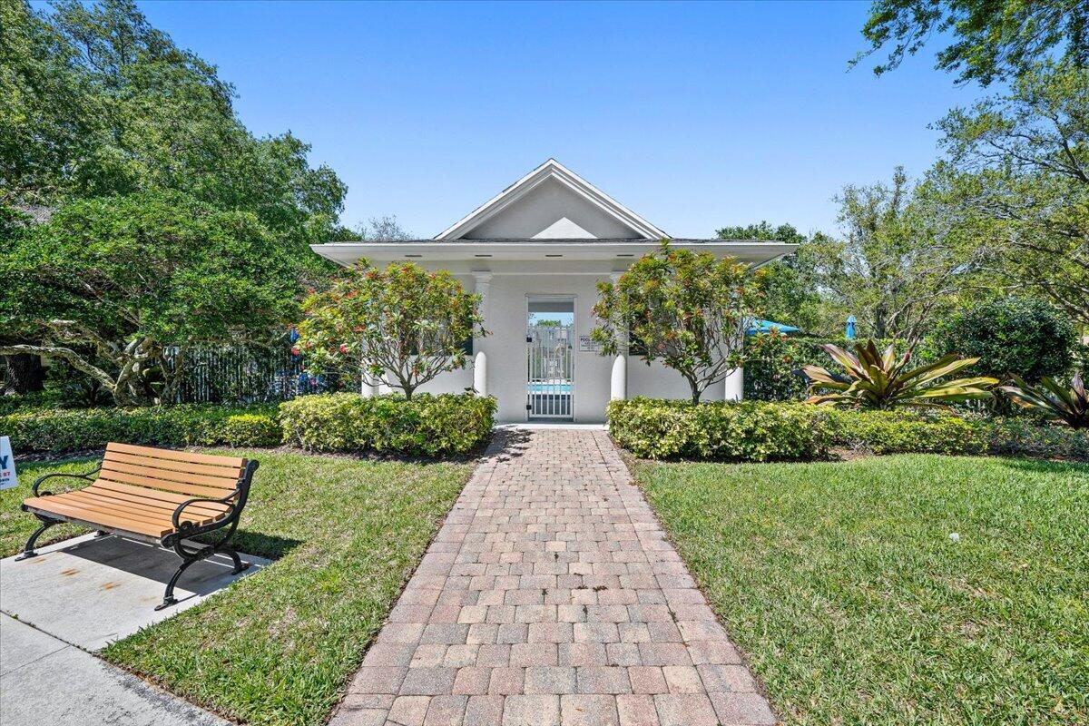 126 Barbados Jupiter, FL 33458