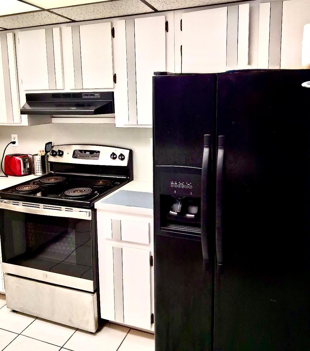 7300 Wayne #213 Miami Beach, FL 33141