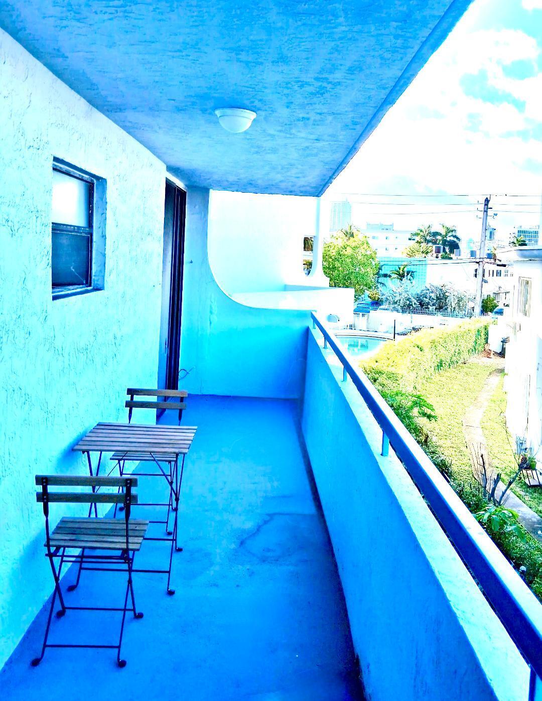 7300 Wayne #213 Miami Beach, FL 33141