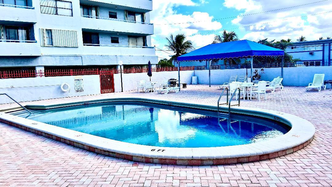 7300 Wayne #213 Miami Beach, FL 33141