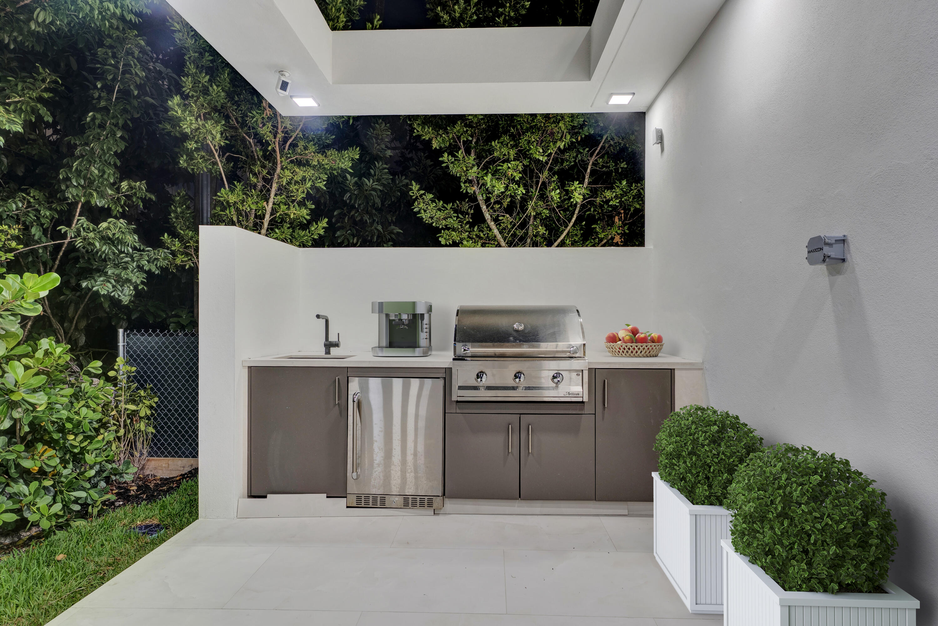 2130 S Miami Miami, FL 33129