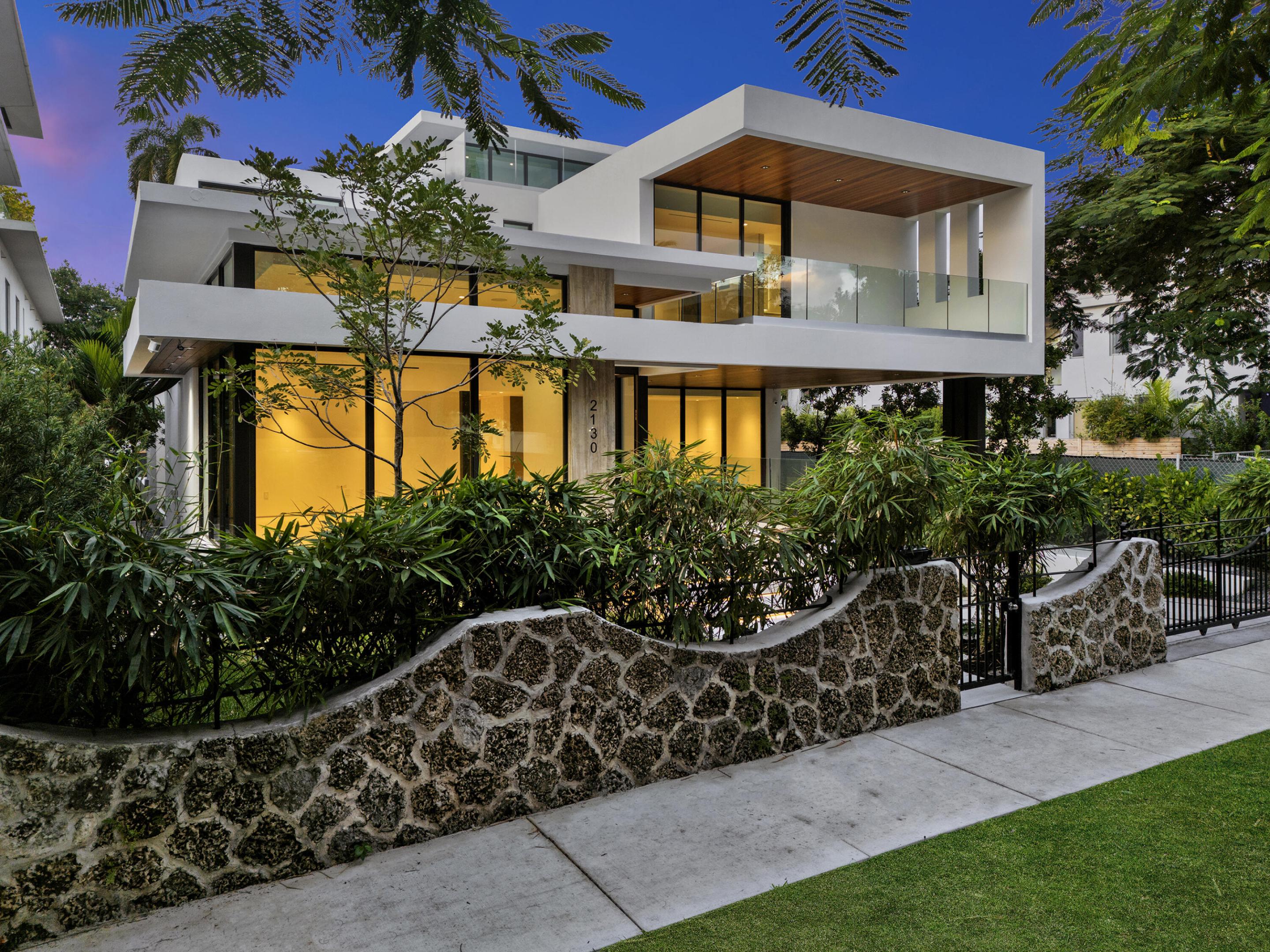 2130 S Miami Miami, FL 33129