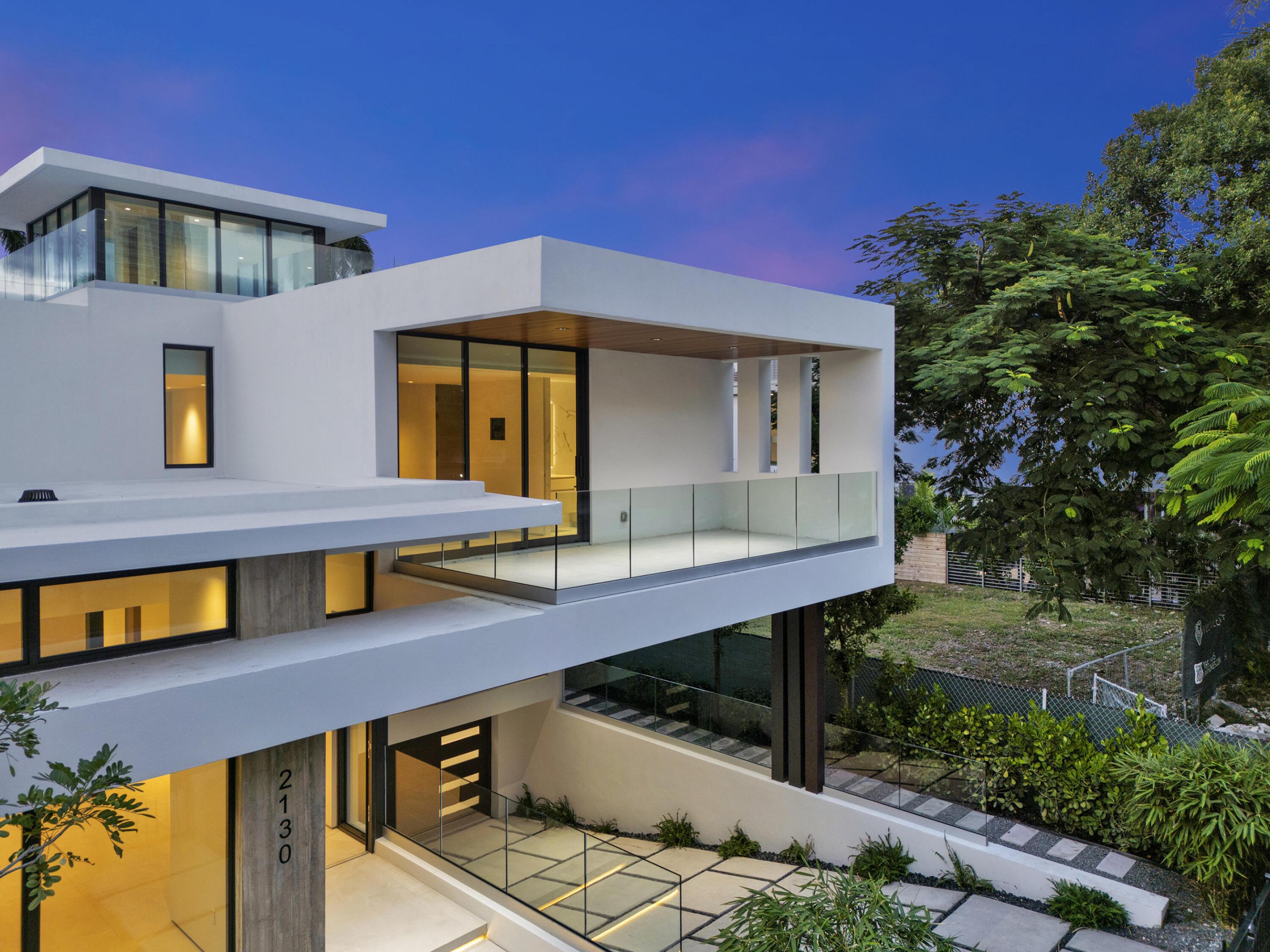 2130 S Miami Miami, FL 33129