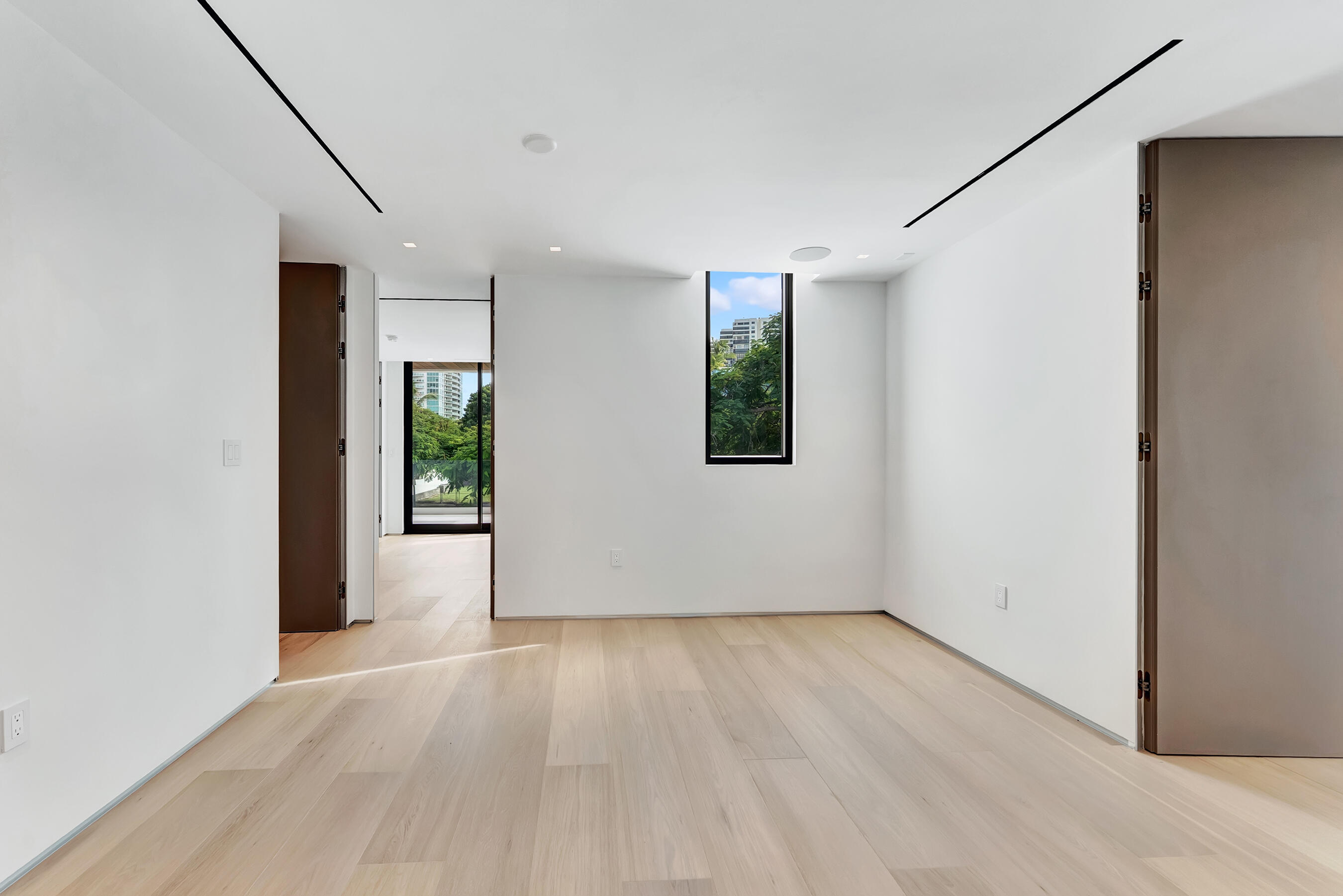 2130 S Miami Miami, FL 33129