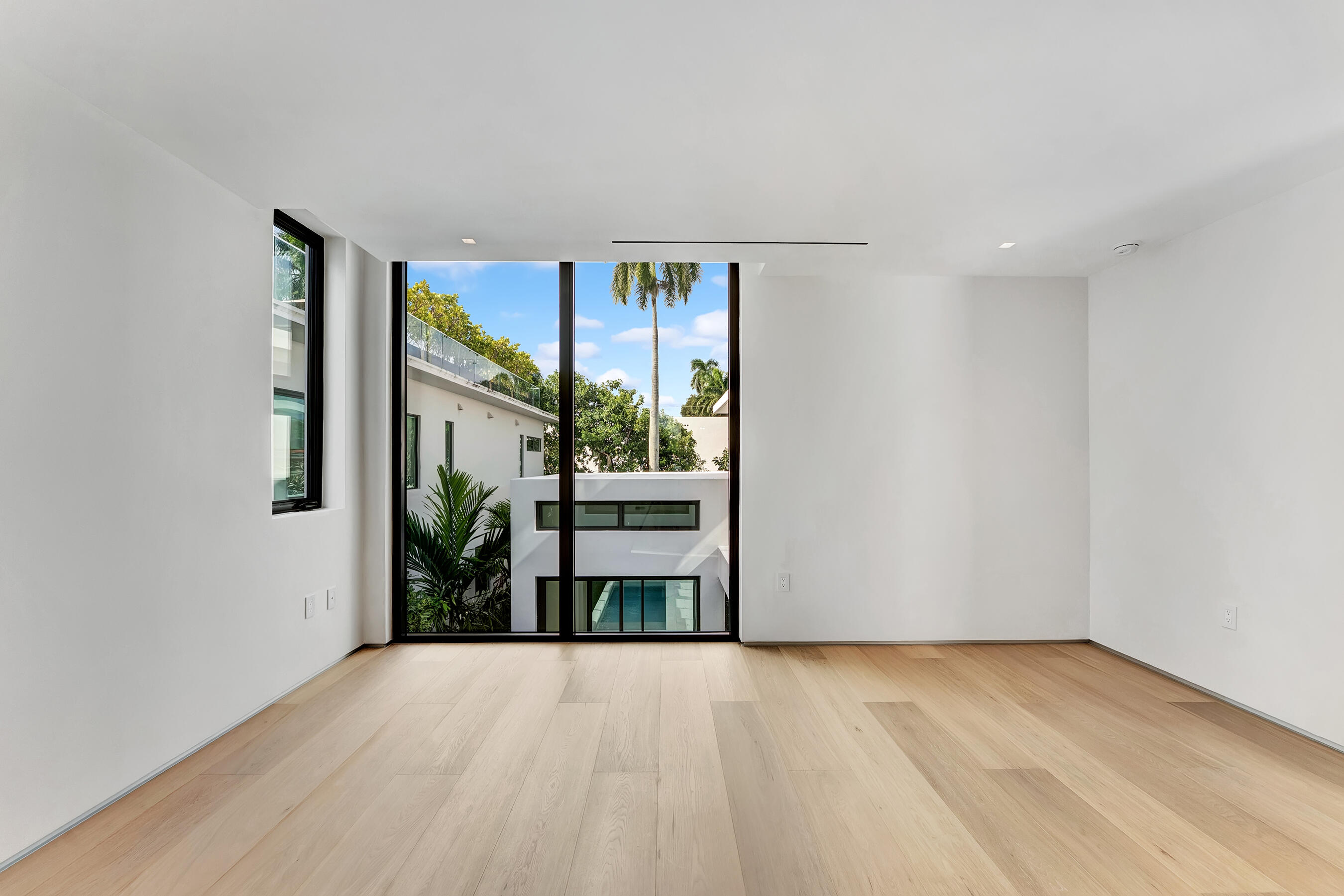 2130 S Miami Miami, FL 33129