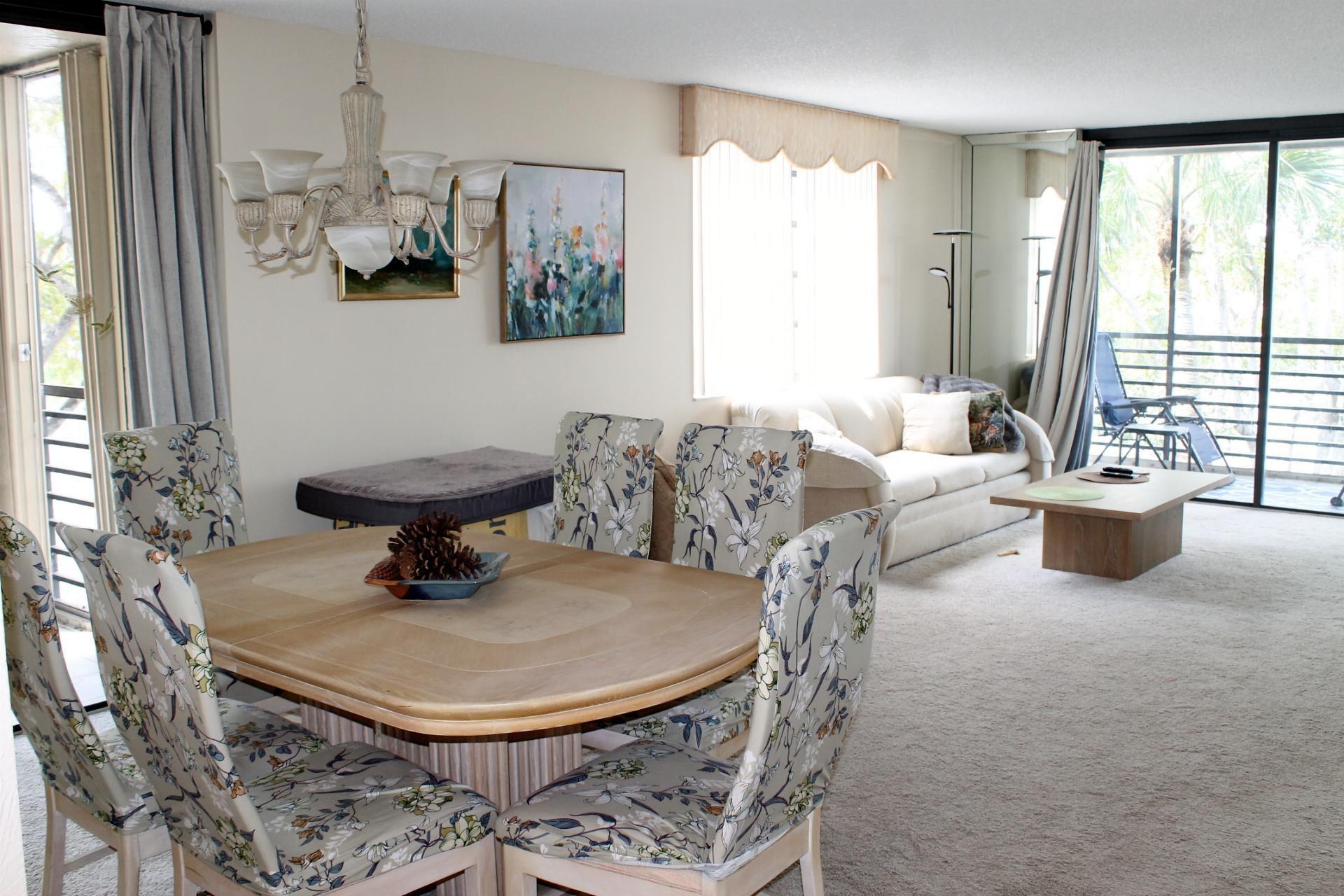 1100 Colony Pt Cir #314 Pembroke Pines, FL 33026