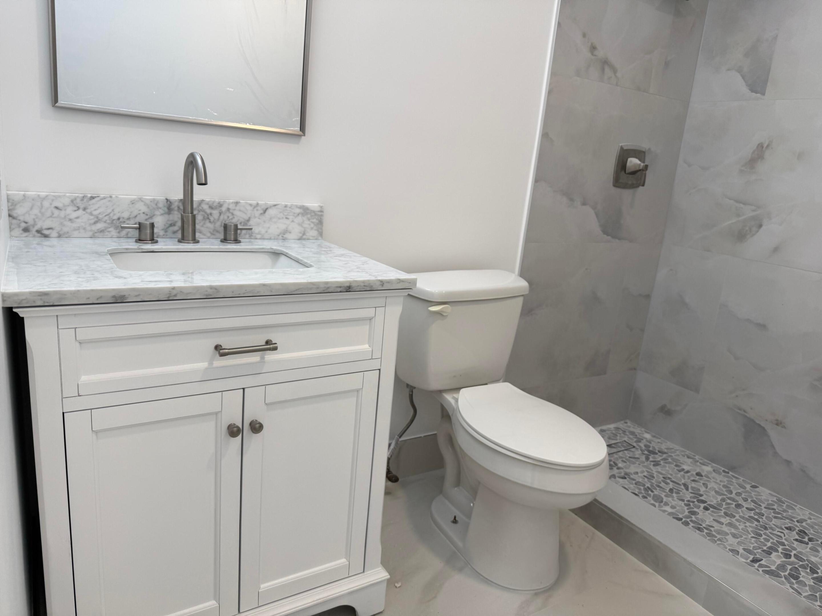 2161 NE 68th #Unit 303 Fort Lauderdale, FL 33308