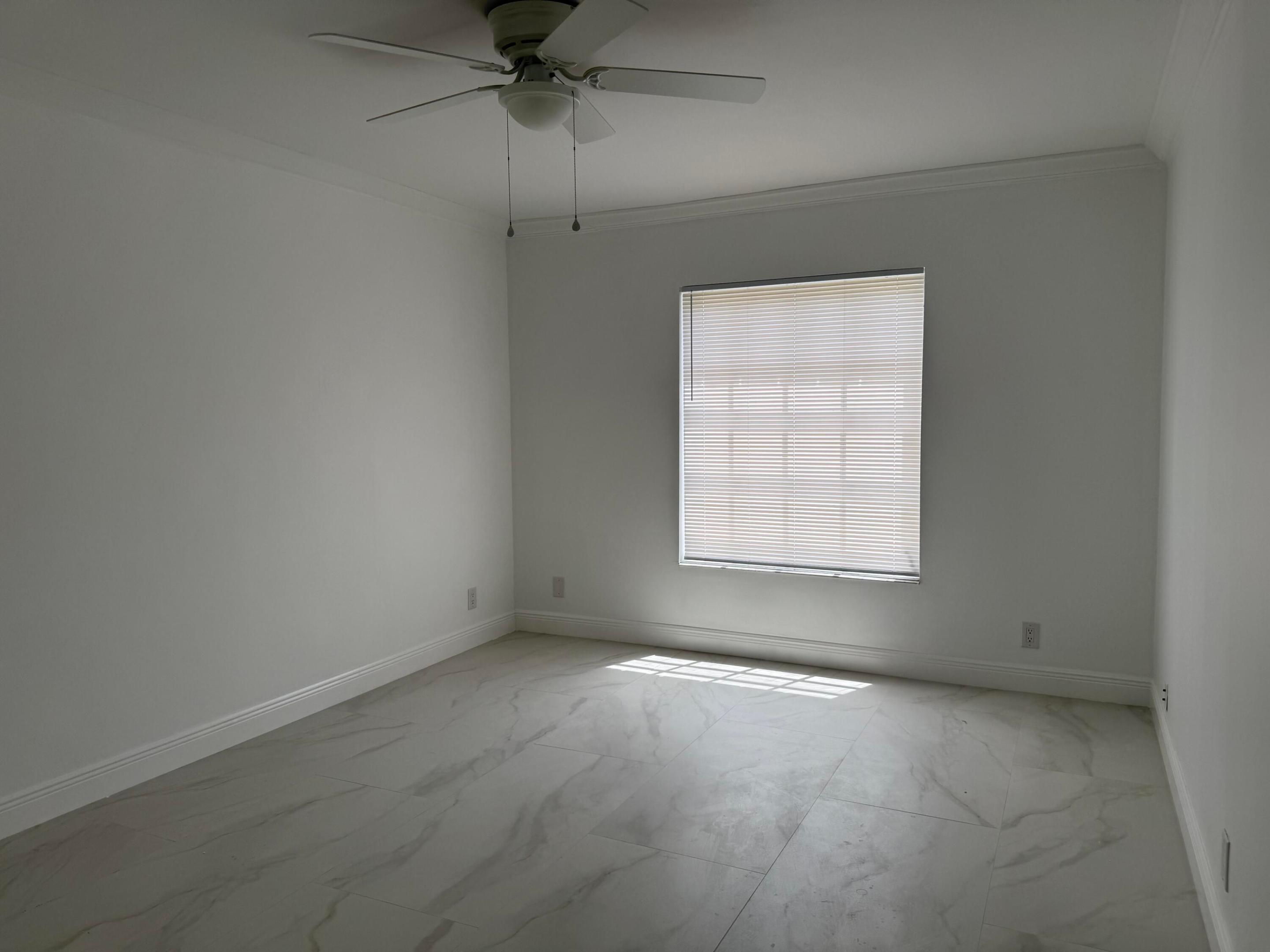 2161 NE 68th #Unit 303 Fort Lauderdale, FL 33308