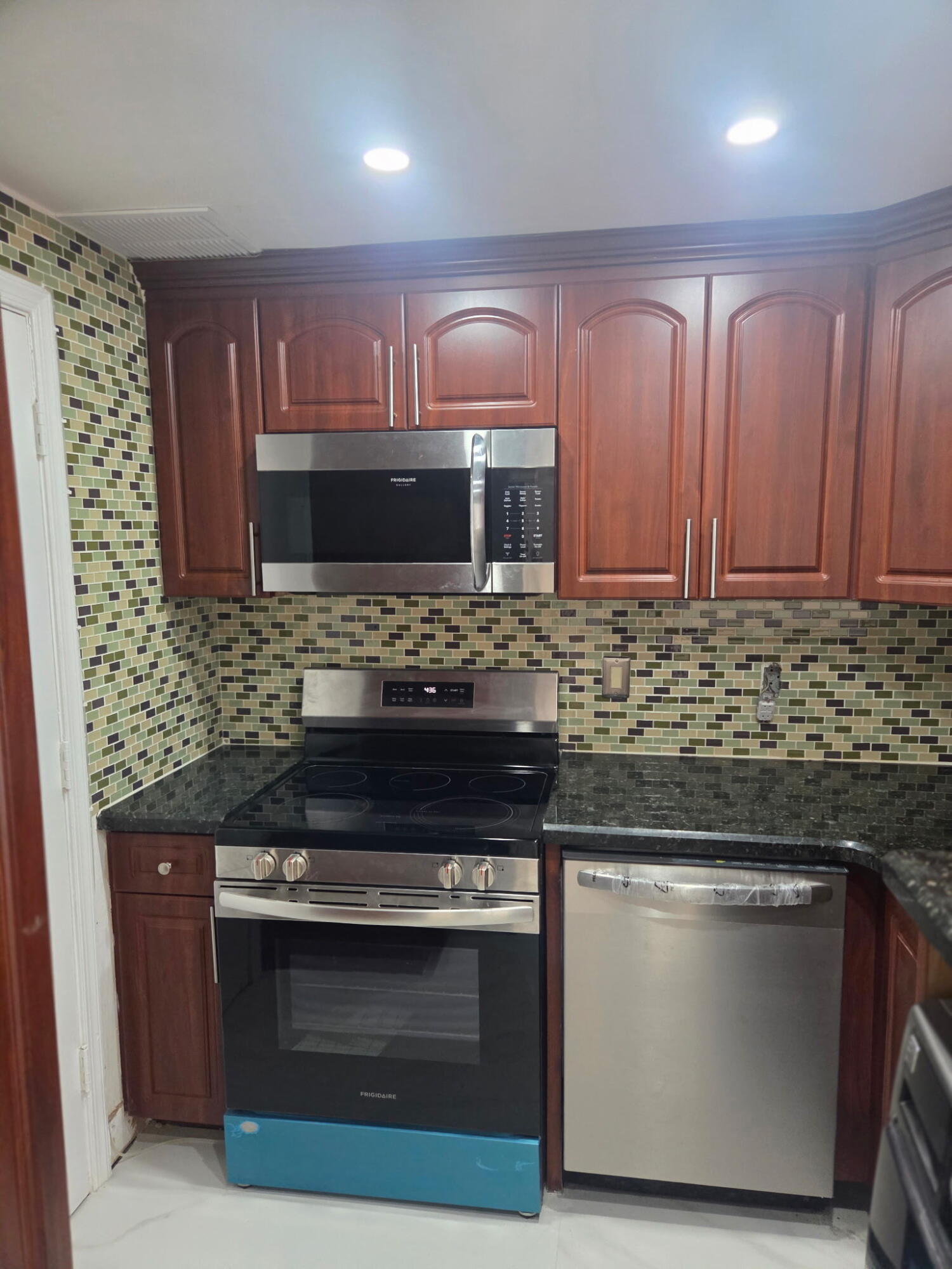 2161 NE 68th #Unit 303 Fort Lauderdale, FL 33308