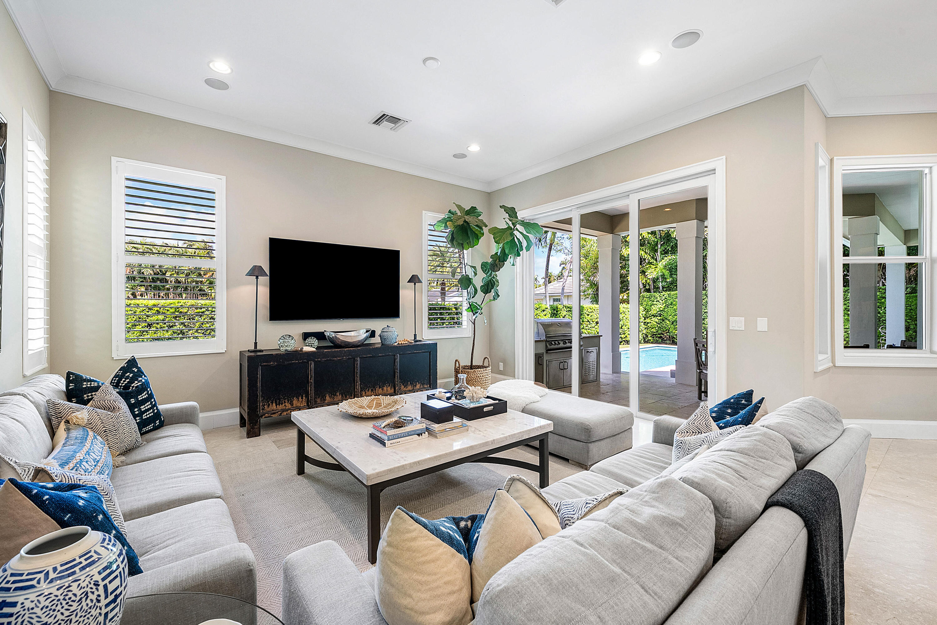 33 Spanish Riv Ocean Ridge, FL 33435
