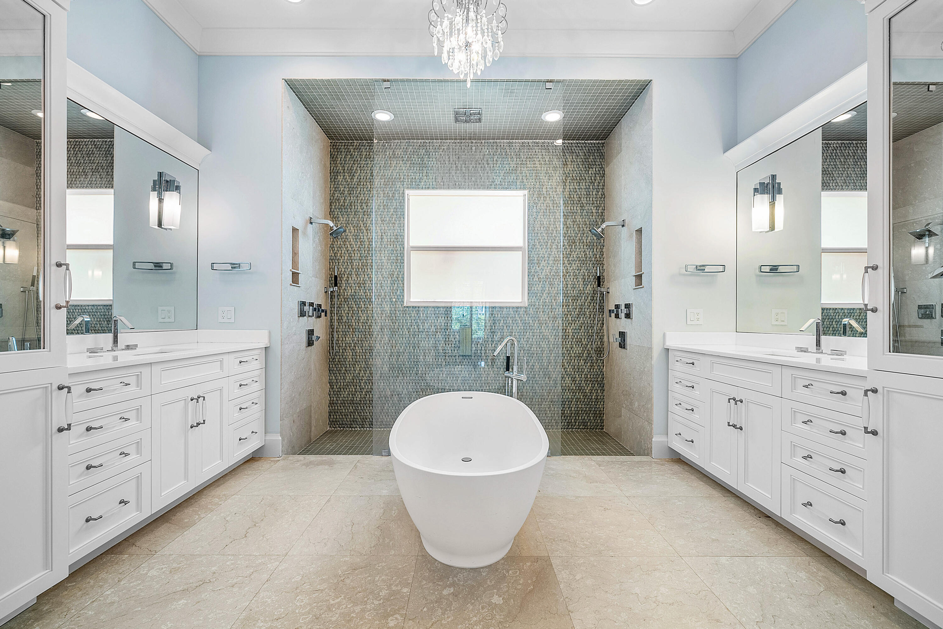 33 Spanish Riv Ocean Ridge, FL 33435
